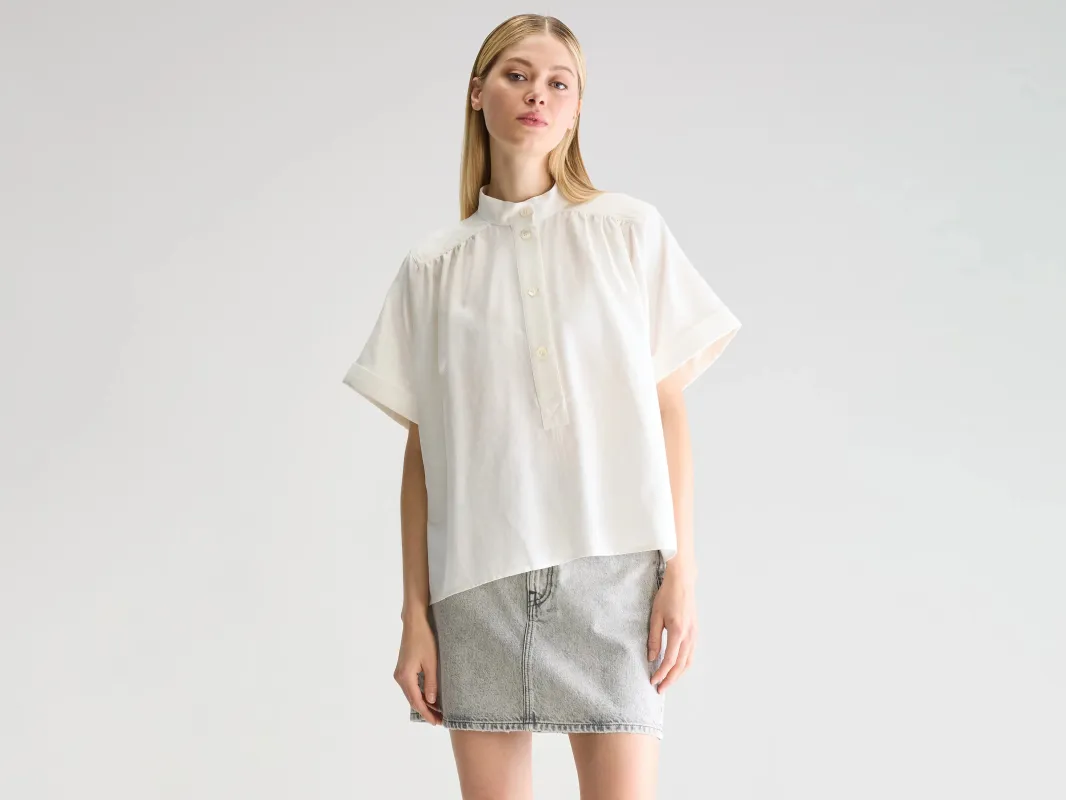 Pear short-sleeve blouse (251 / W / WHITE) sold by Bellrose
