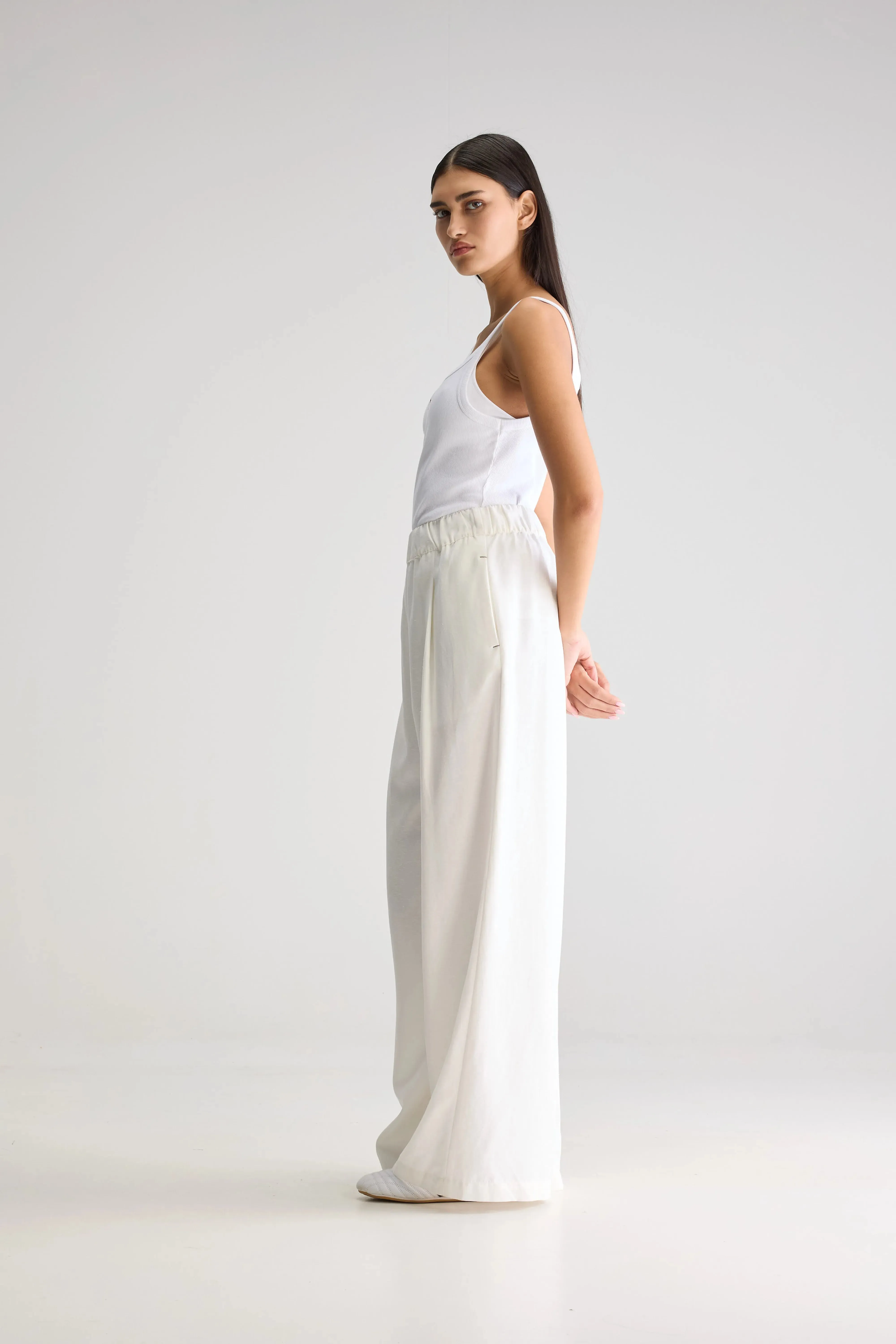 Vezza wide trousers (251 / W / WHITE) sold by Bellrose product image thumbnail 5
