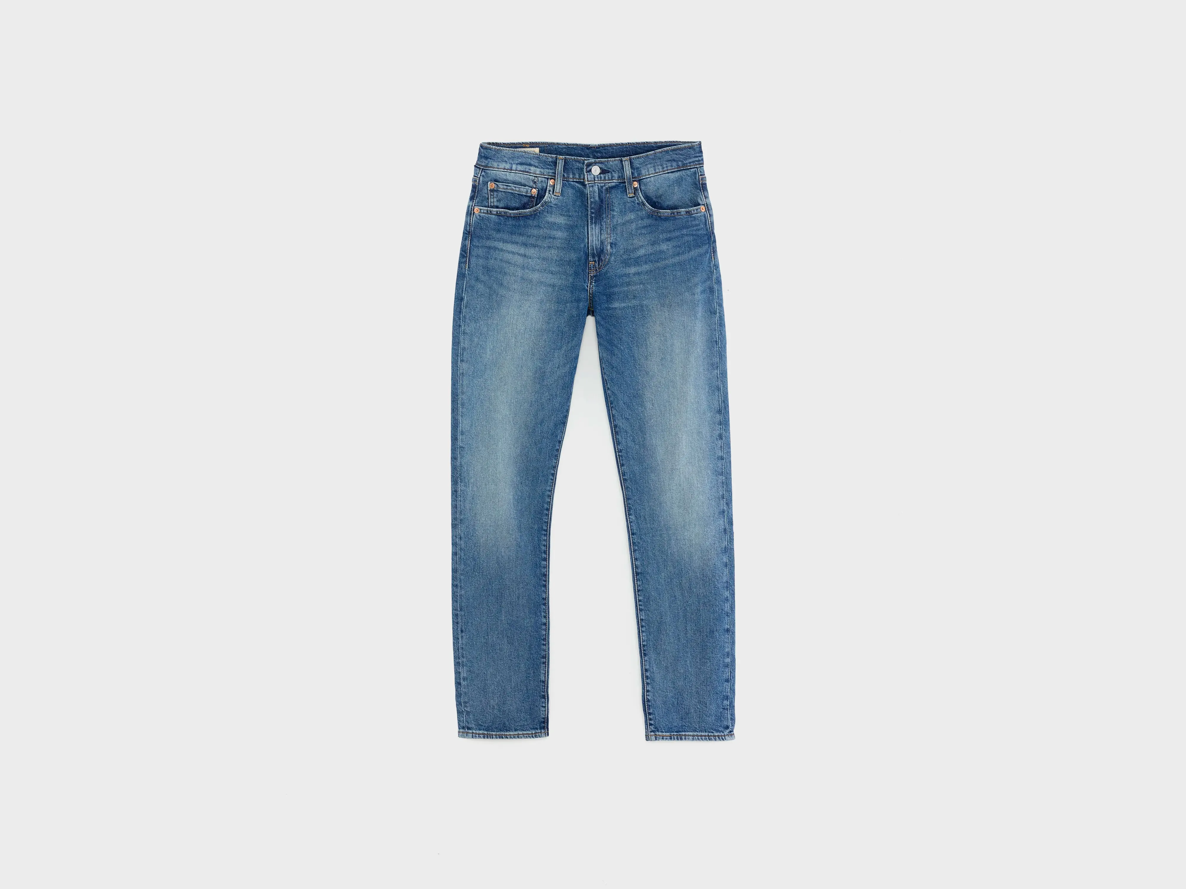 502® Taper Jeans (251 / M / MD BLUE RINSE) sold by Bellrose