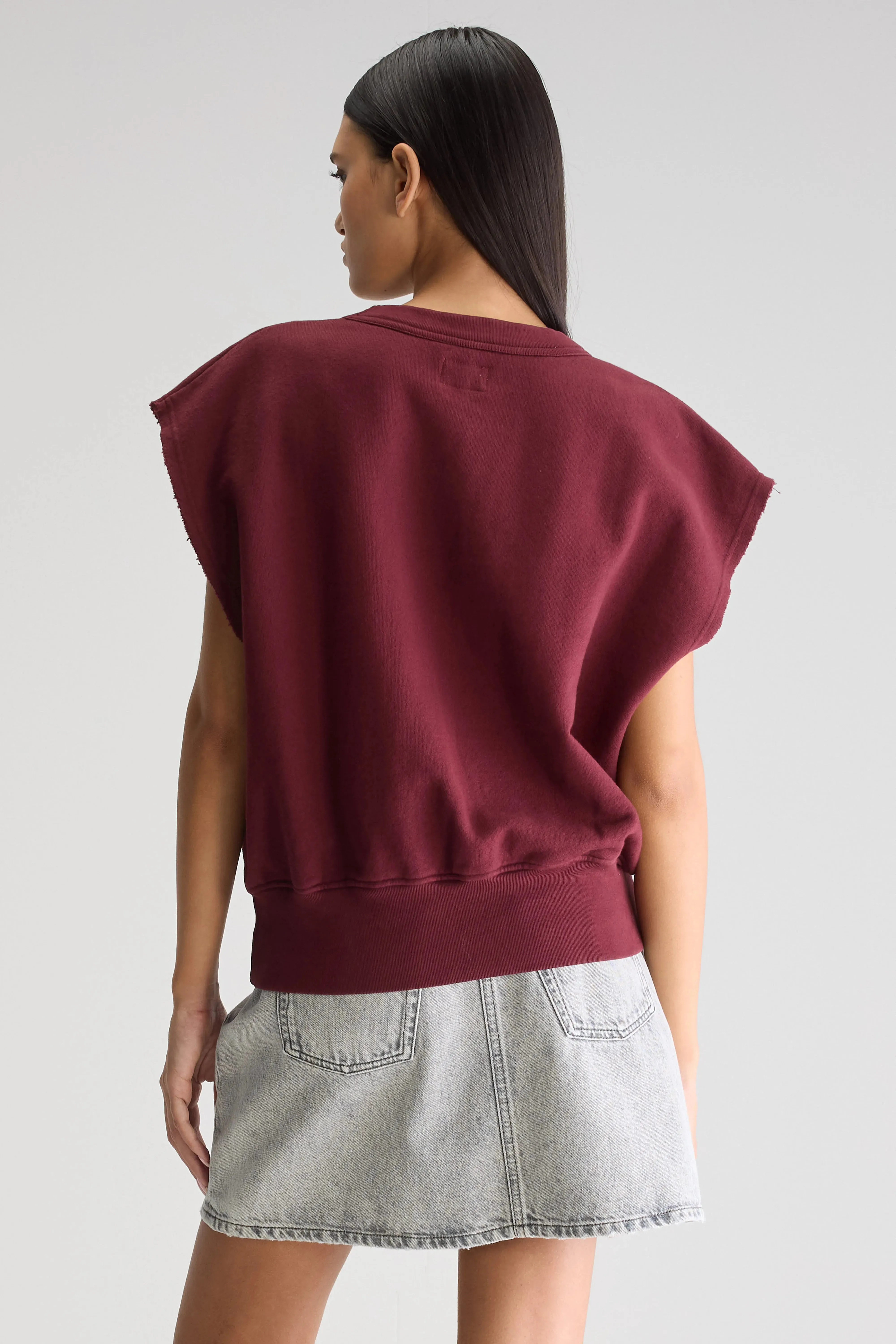 Vytom sleeveless sweatshirt (251 / W / WINDSOR WINE) sold by Bellrose product image thumbnail 4