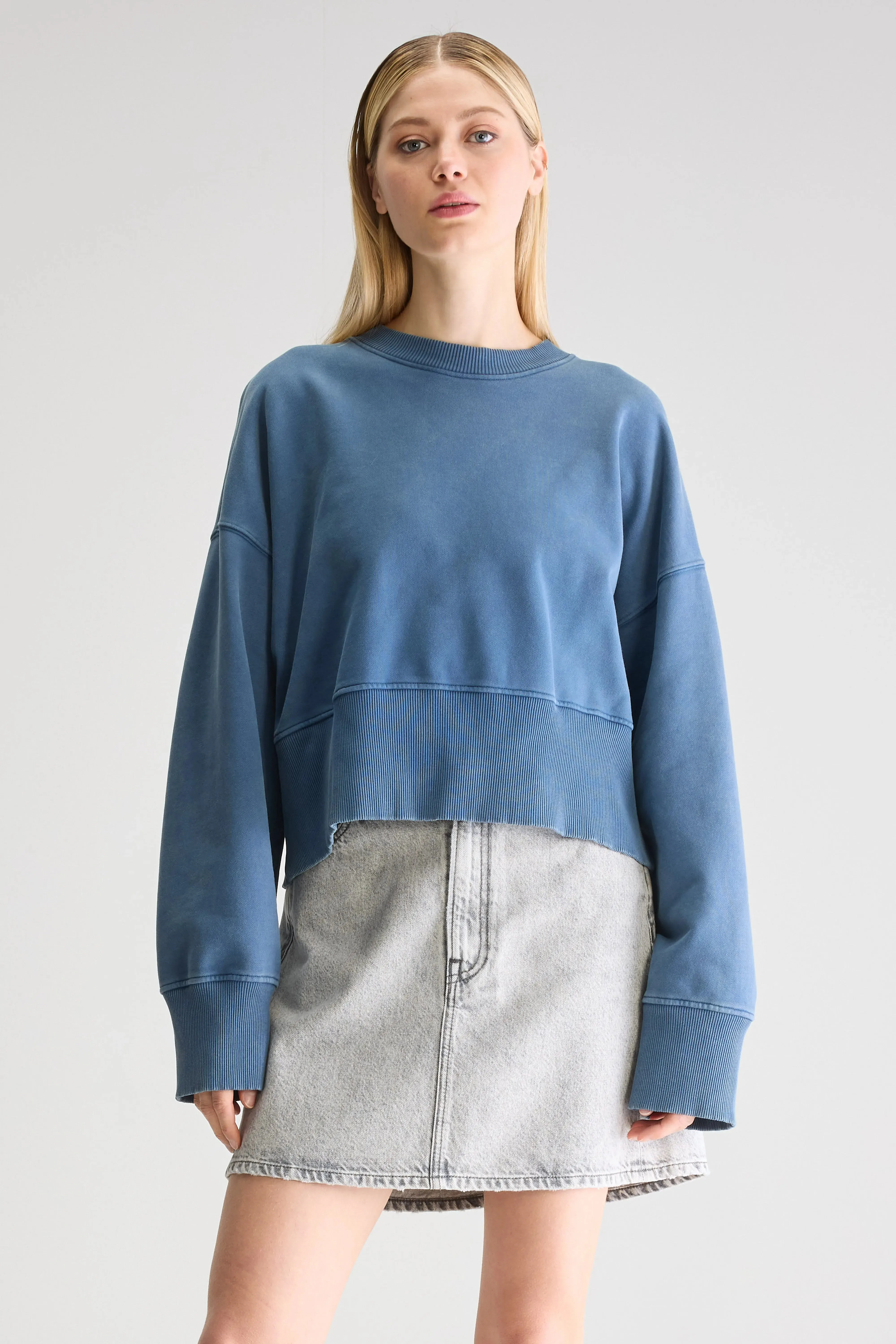 Slenni crewneck sweatshirt (251 / W / BLUE JEANS) sold by Bellrose product image thumbnail 2