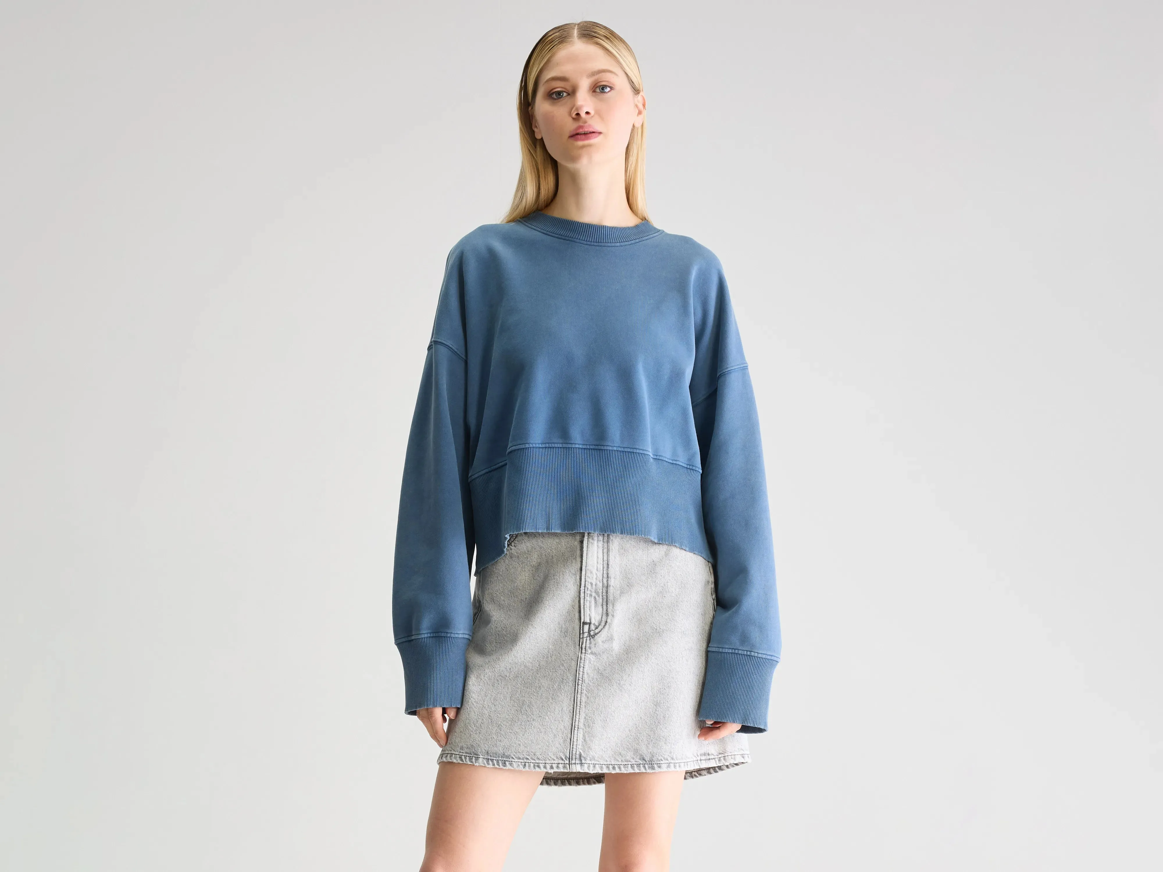Slenni crewneck sweatshirt (251 / W / BLUE JEANS) sold by Bellrose