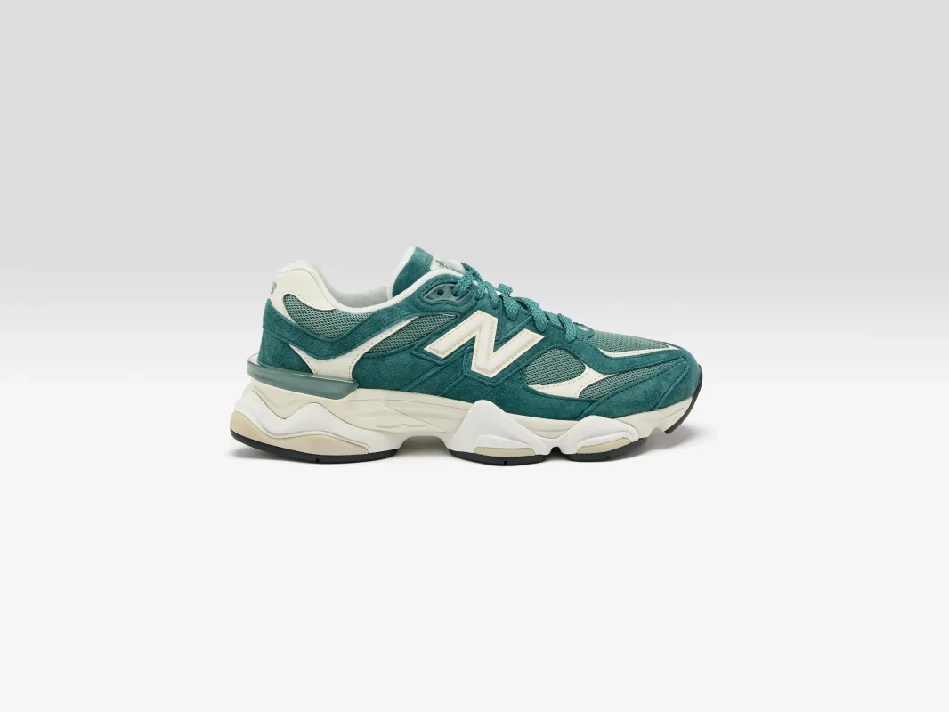 9060 for Women (251 / W / GREEN) sold by Bellrose
