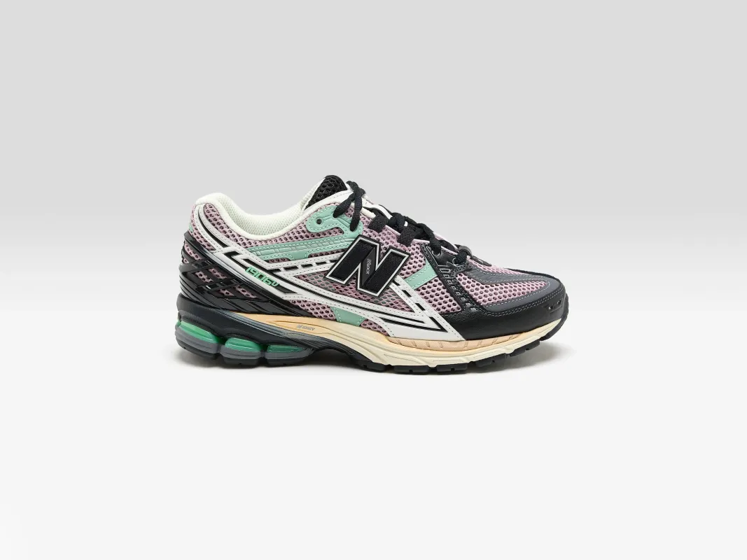 New Balance M1906RHC Black / Pink Moon - Magnet | Parallel