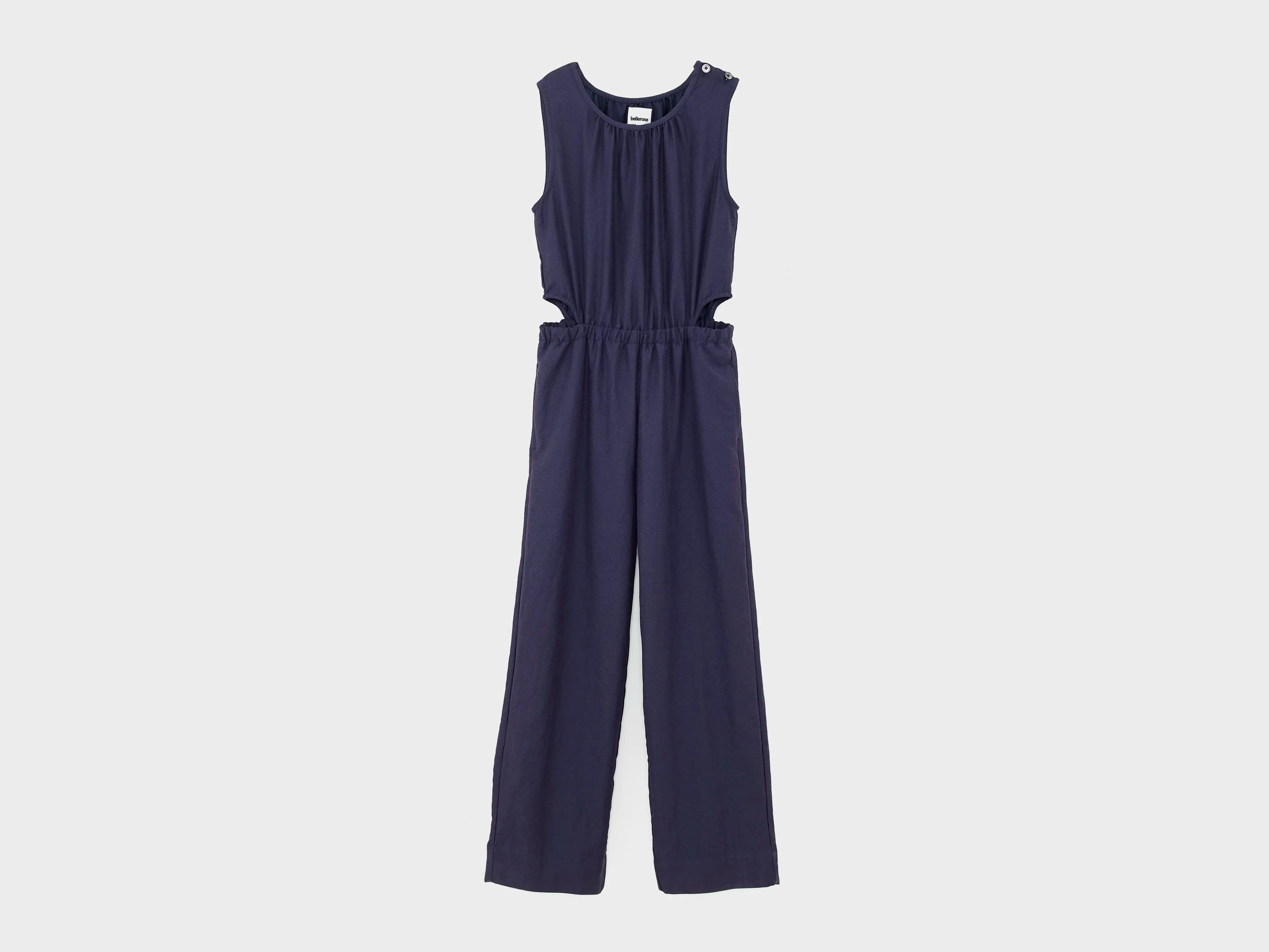 Papaye wide jumpsuit (251 / W / NAVY) sold by Bellrose