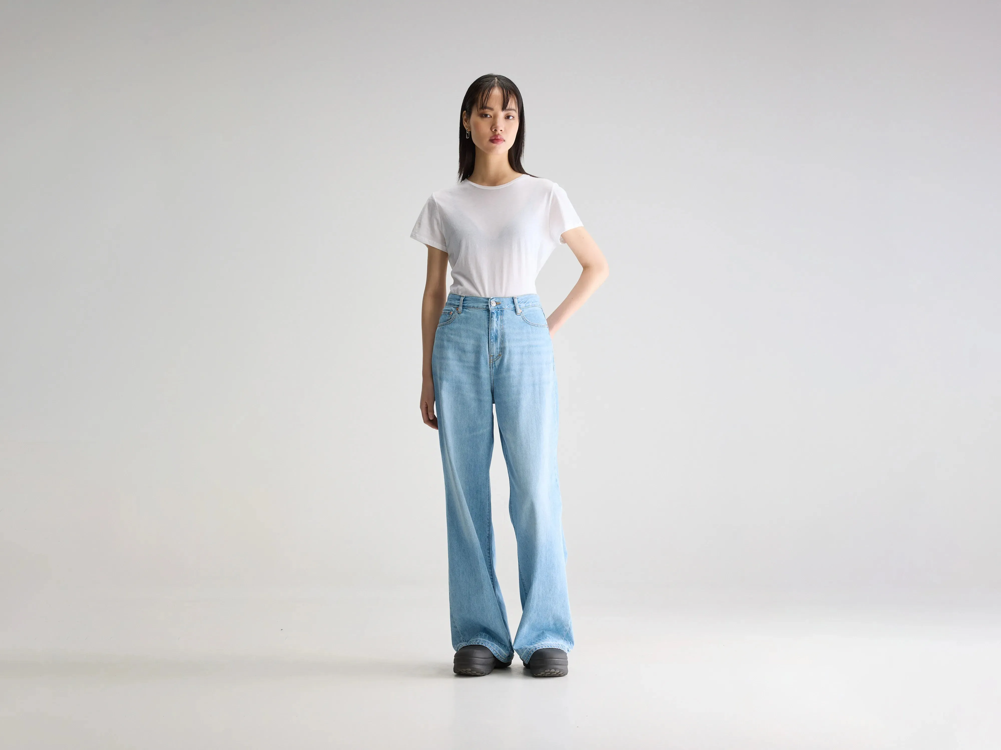 Denim N. 64 wide jeans (252 / W / VINTAGE LT BLUE) sold by Bellrose