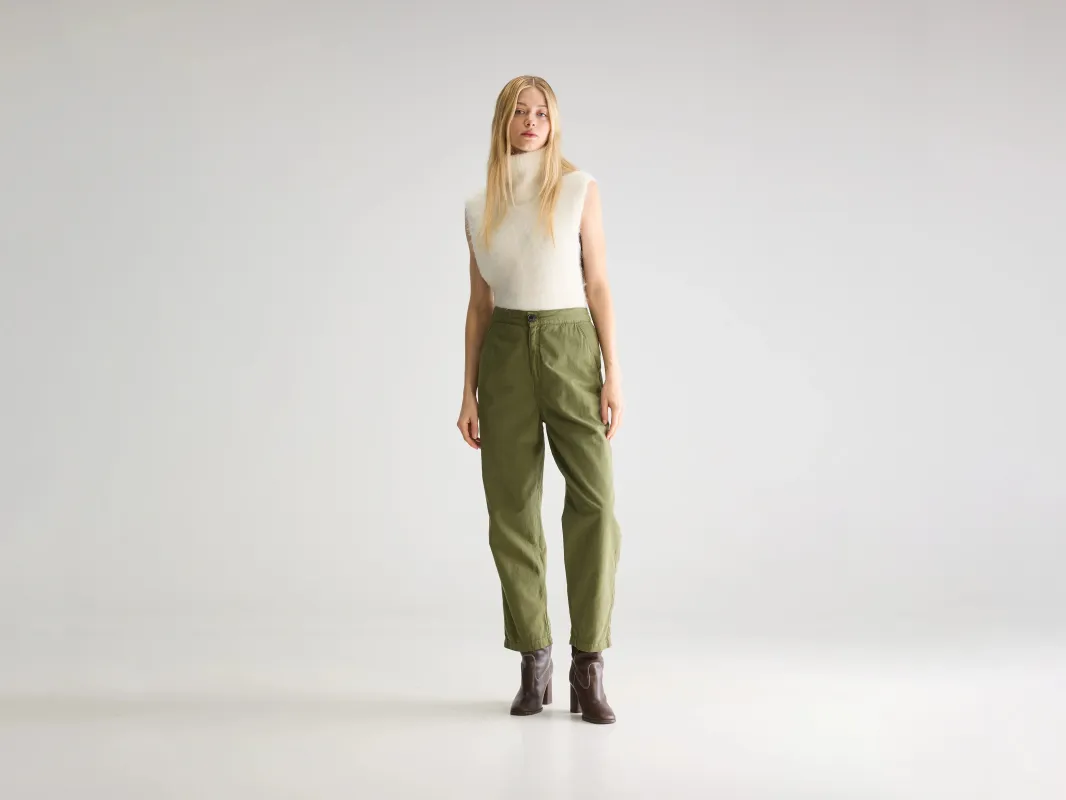 Pasop relaxed trousers (252 / W / ARMY) sold by Bellrose