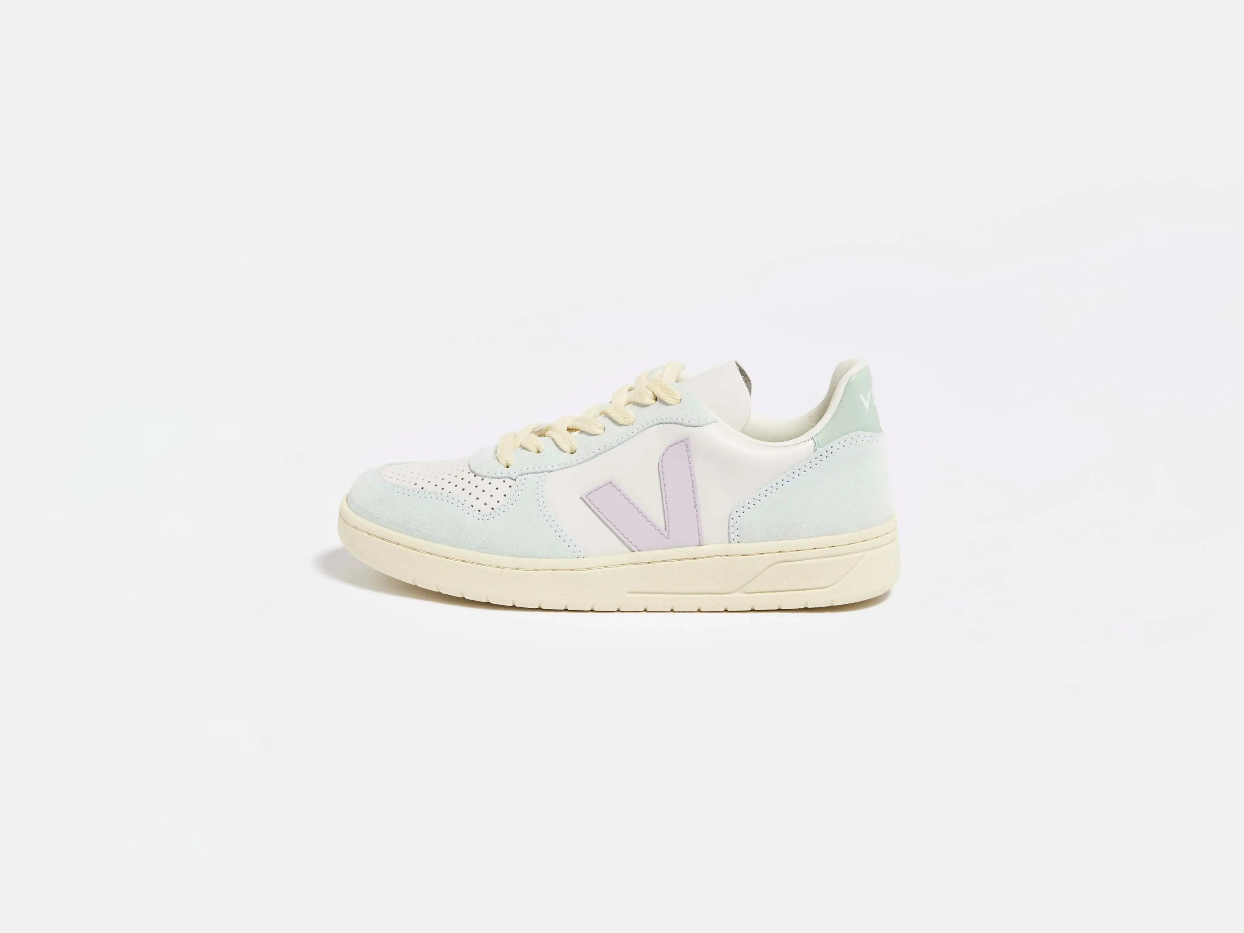 v-10 sneakers for women (241 / W / MULTICOLOR) sold by Bellrose