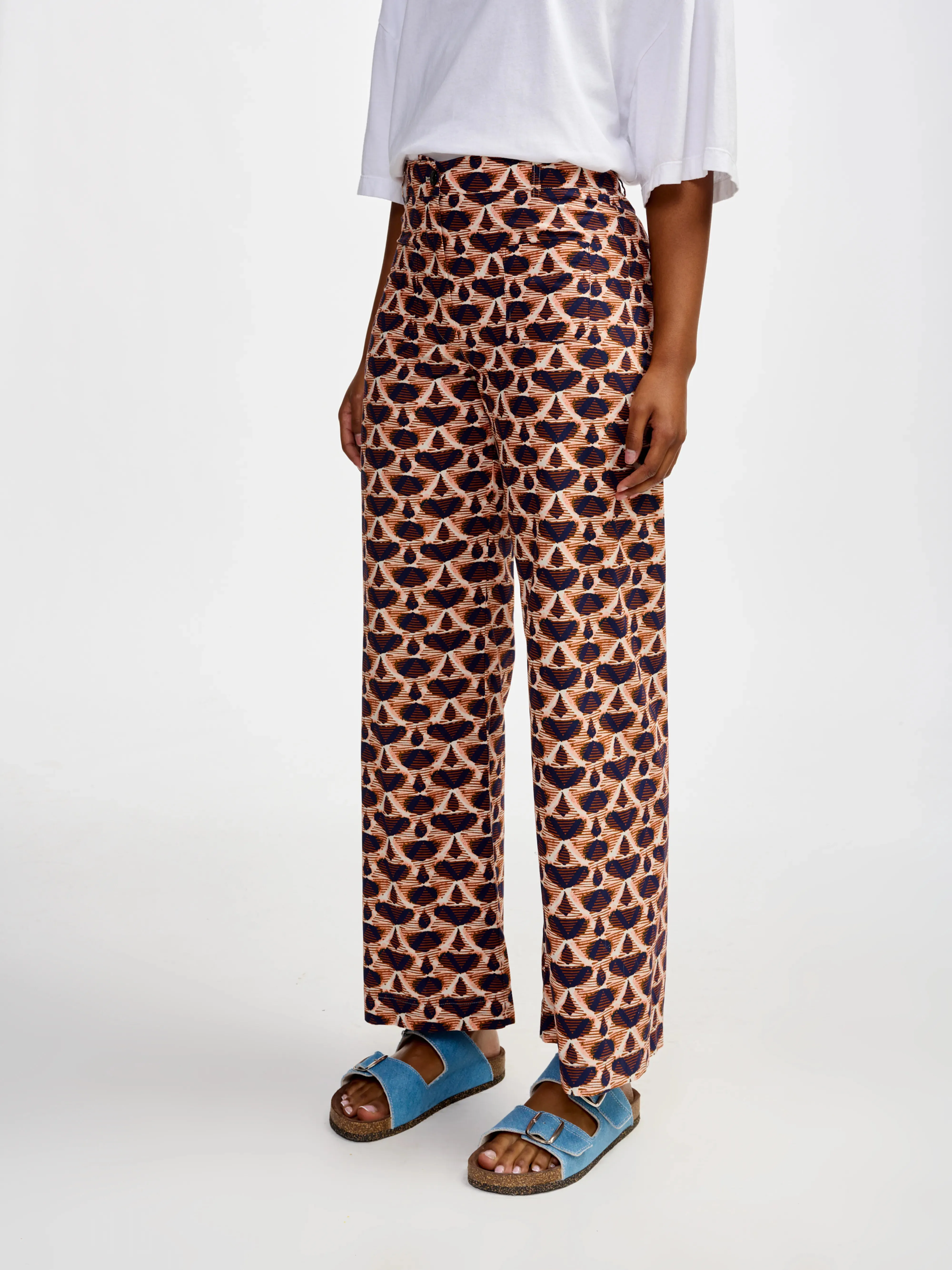 vivia trousers (241 / W / DISPLAY F) sold by Bellrose product image thumbnail 3