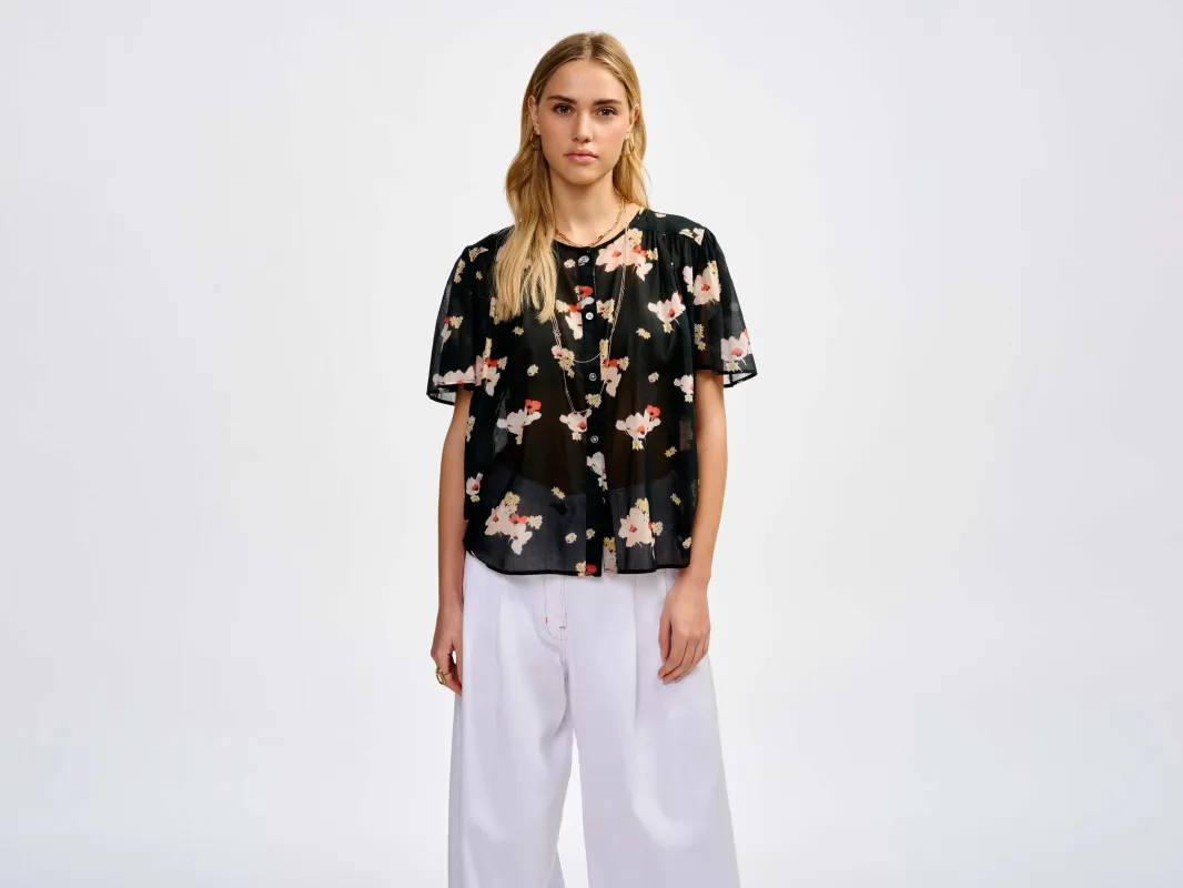 plum blouse (241 / W / DISPLAY C) sold by Bellrose