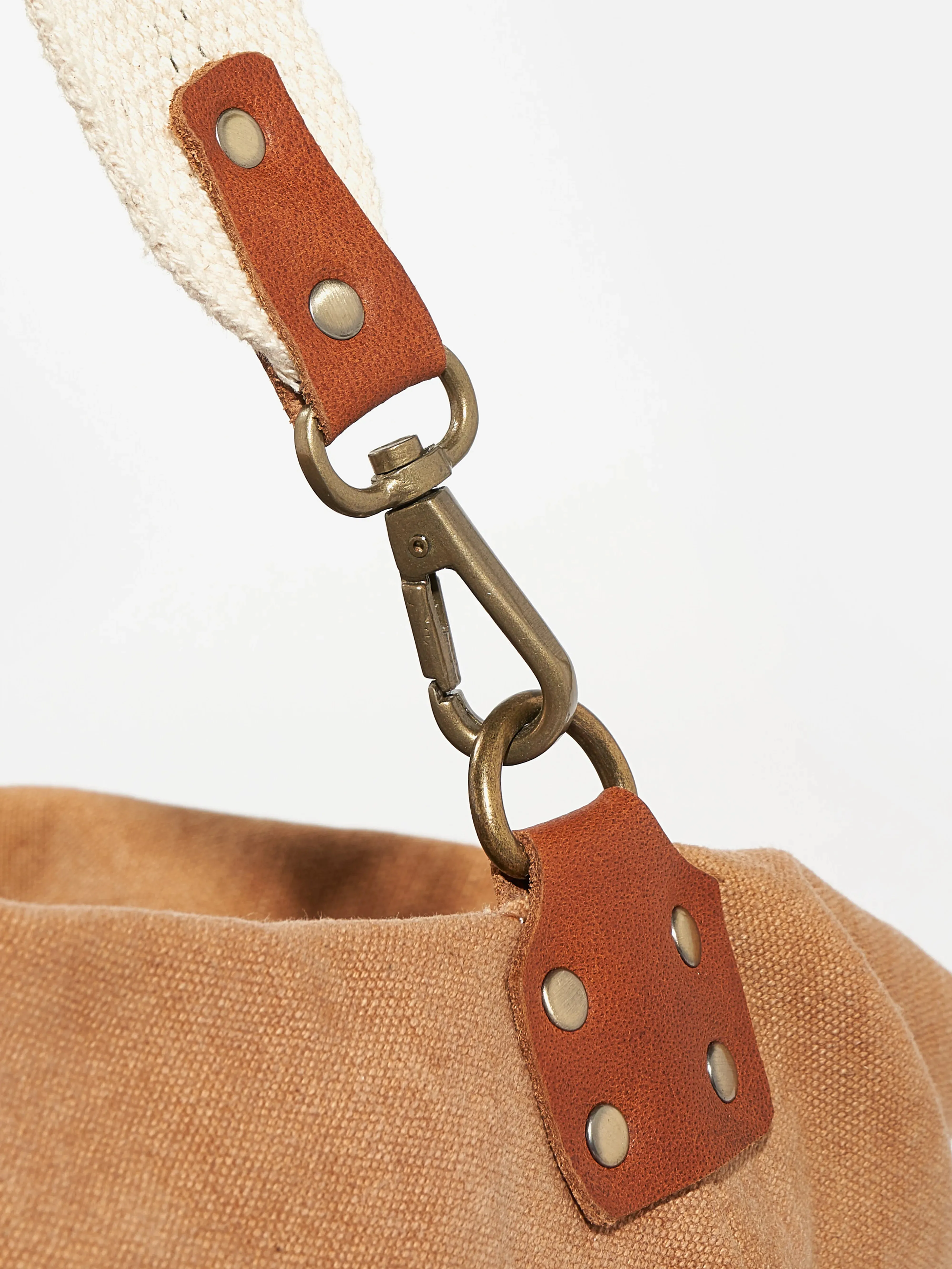 sak bag (241 / W / TOBACCO) sold by Bellrose product image thumbnail 5