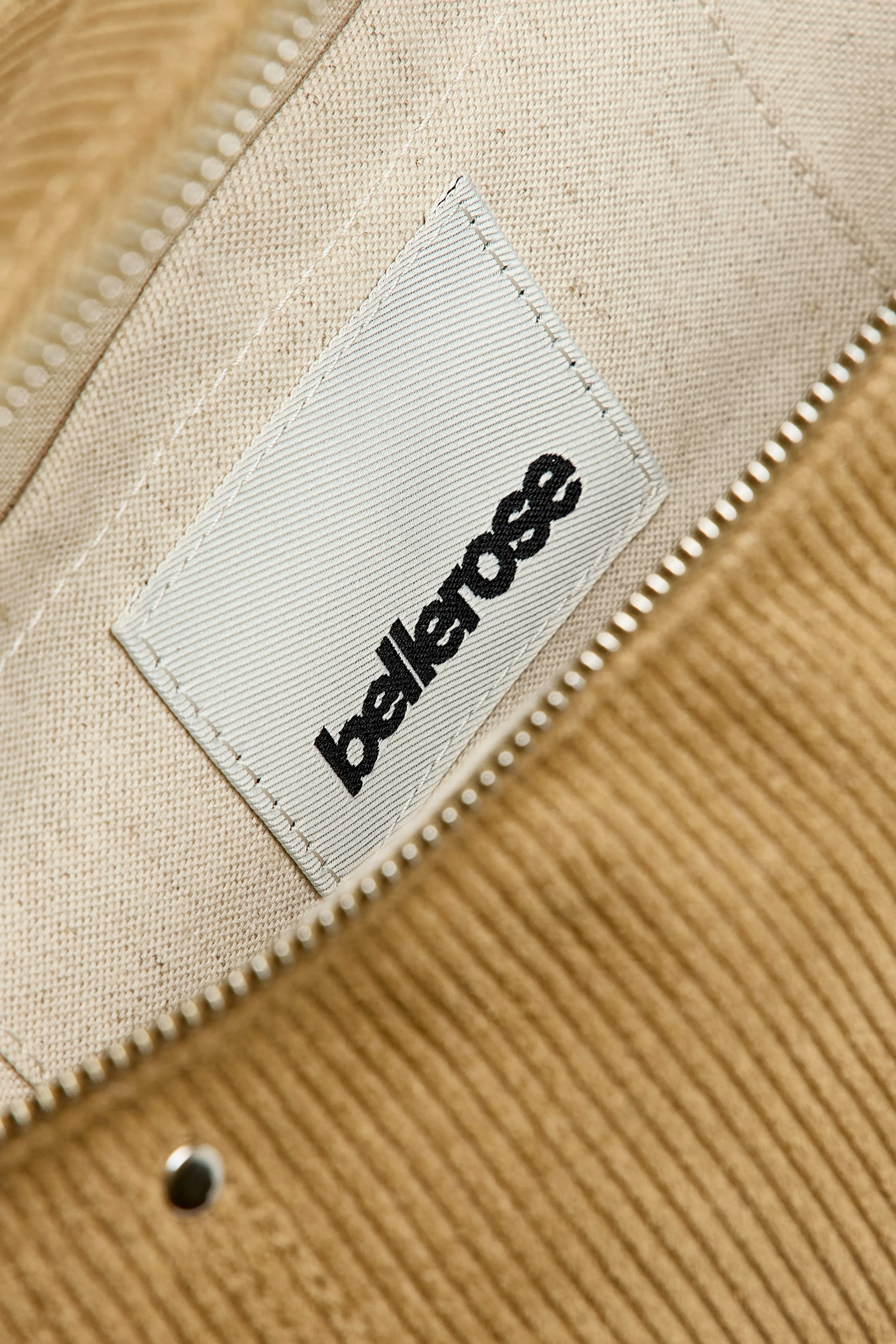 Souply sling bag (252 / W / CHINO) sold by Bellrose product image thumbnail 4