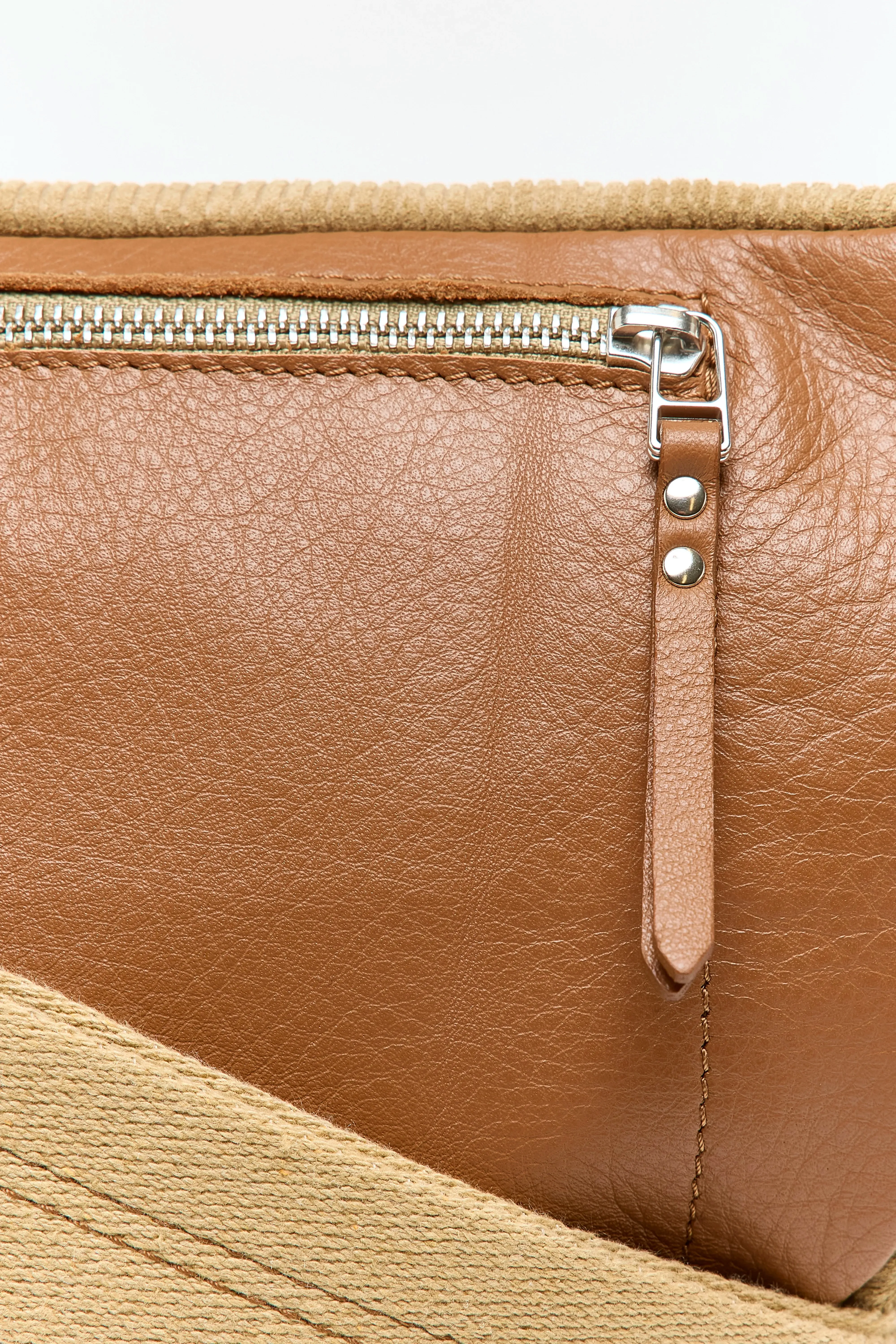 Souply sling bag (252 / W / CHINO) sold by Bellrose product image thumbnail 5