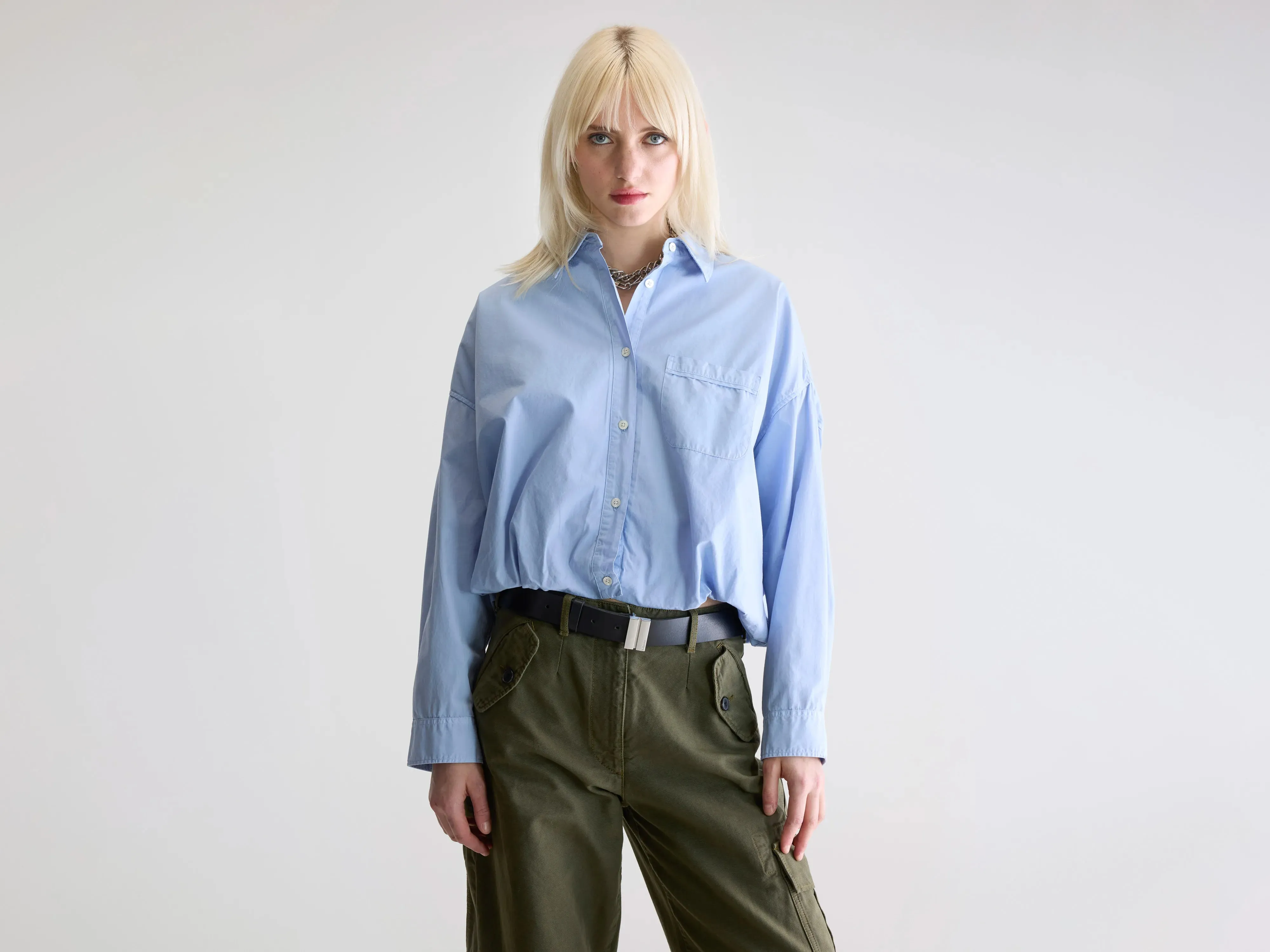 Graham cropped shirt (252 / W / SKY) sold by Bellrose