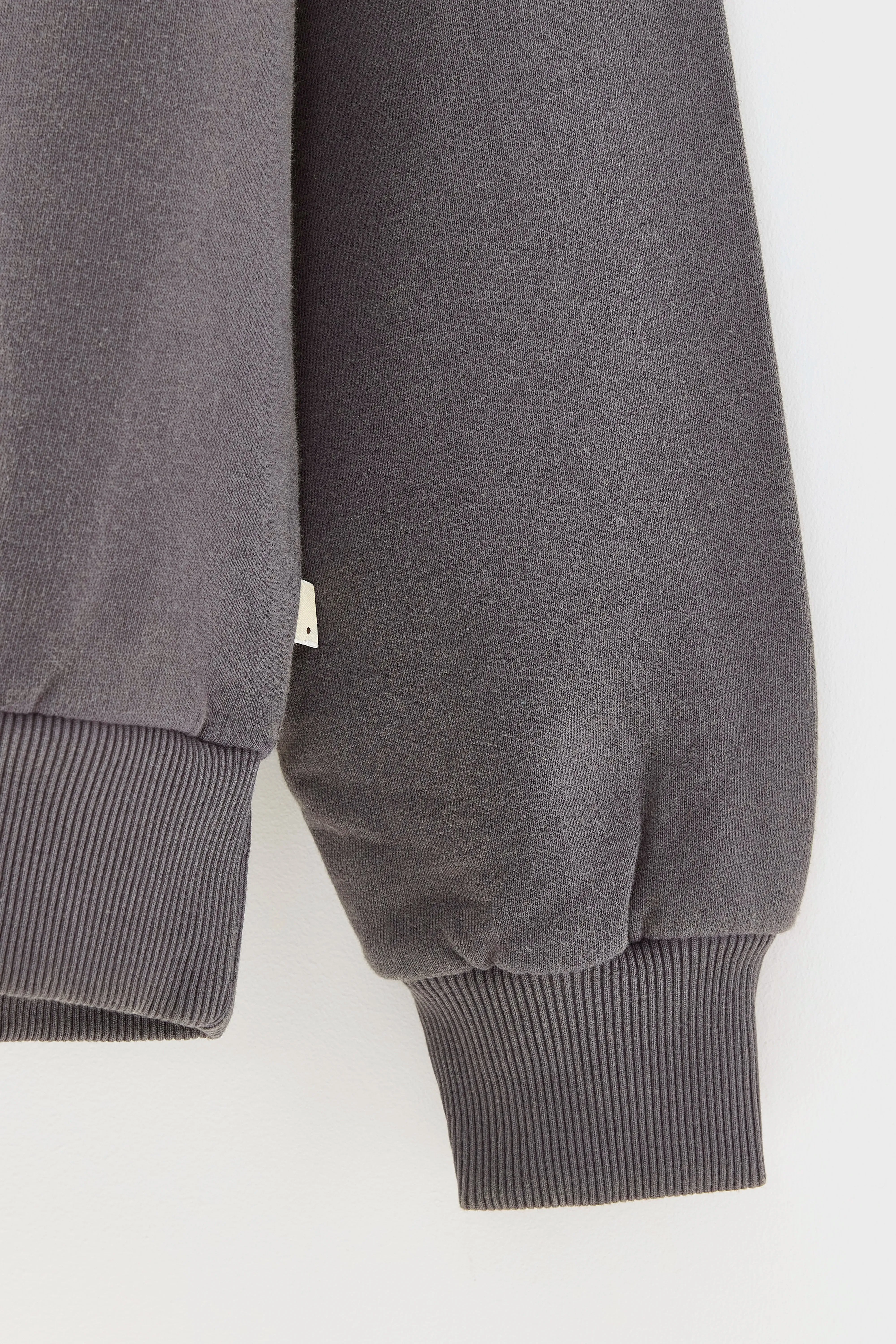 Chami crewneck sweatshirt (252 / B / ASPHALT) sold by Bellrose product image thumbnail 4