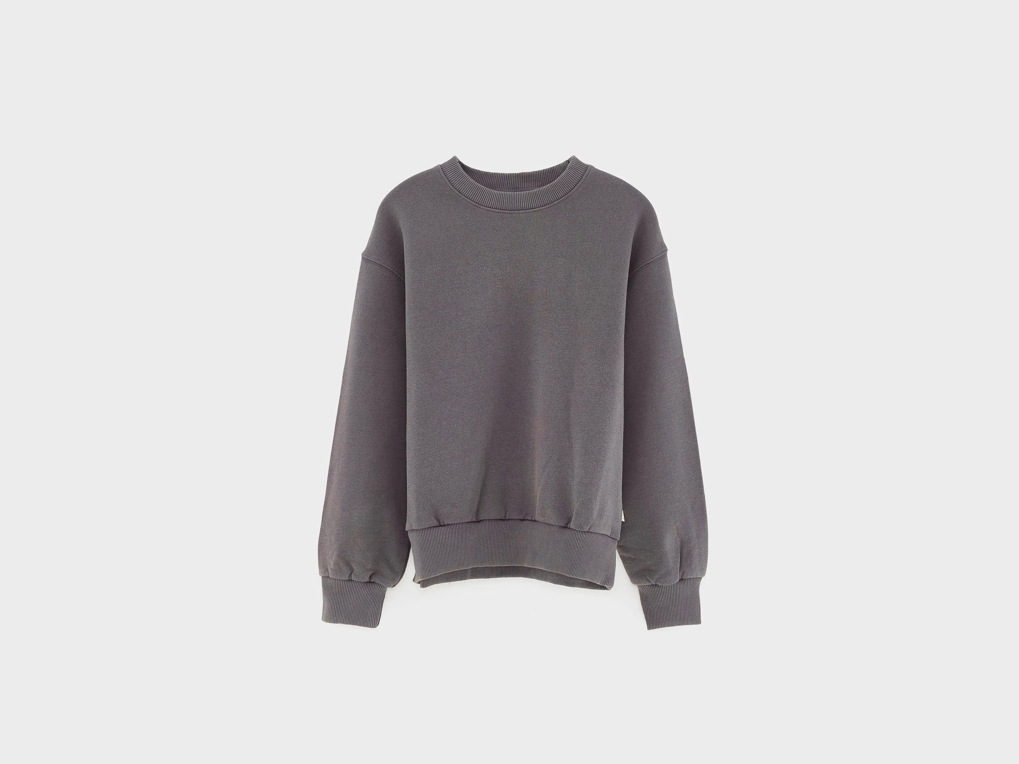 Chami crewneck sweatshirt (252 / B / ASPHALT) sold by Bellrose