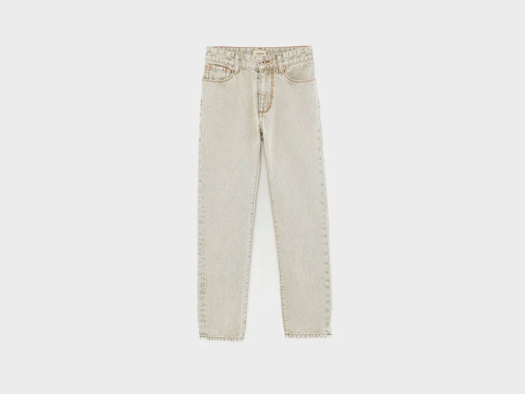 Peyo tapered jeans (252 / B / BEIGE SNOW) sold by Bellrose