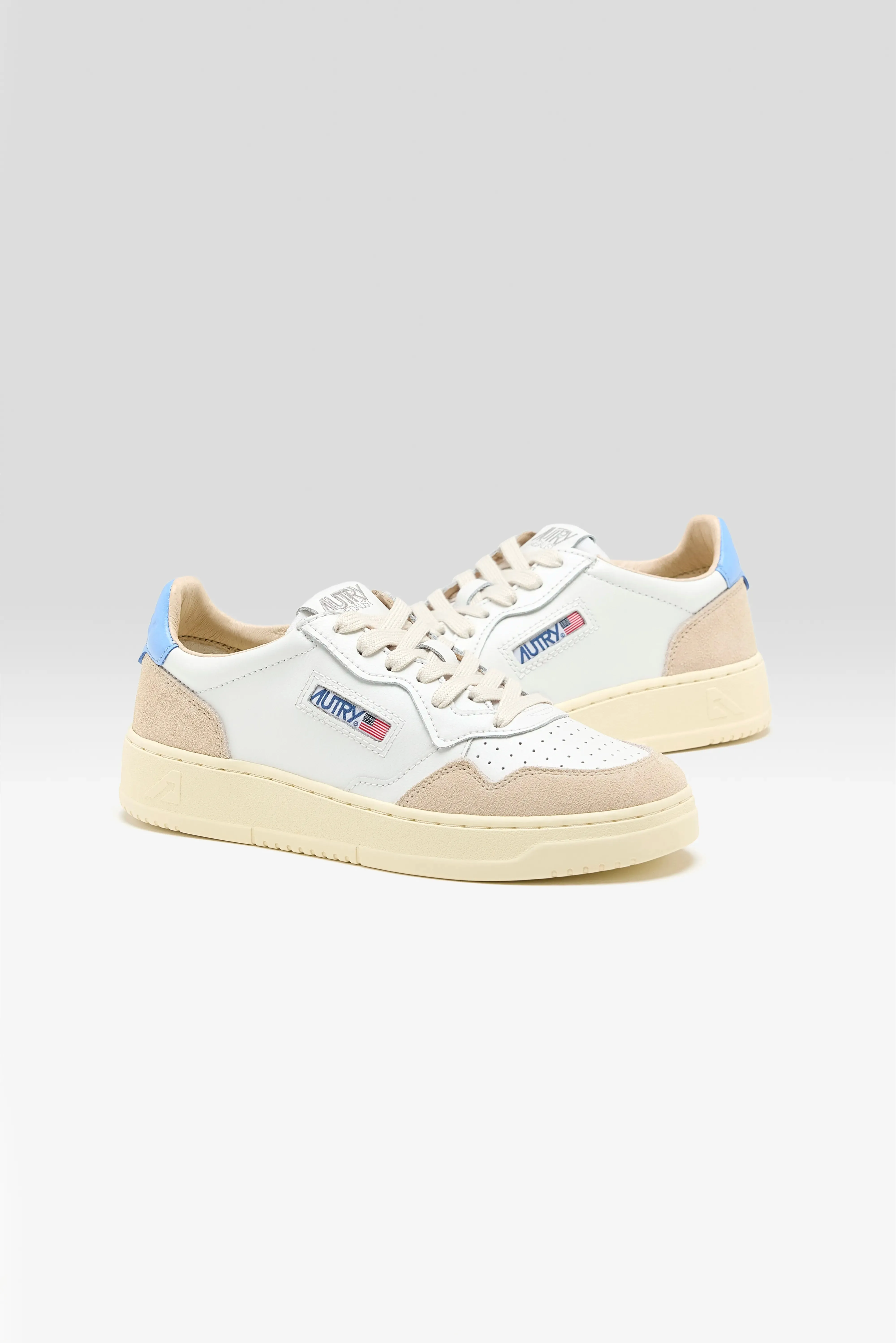 Medalist Low for Women (252 / W / BEIGE) sold by Bellrose product image thumbnail 3