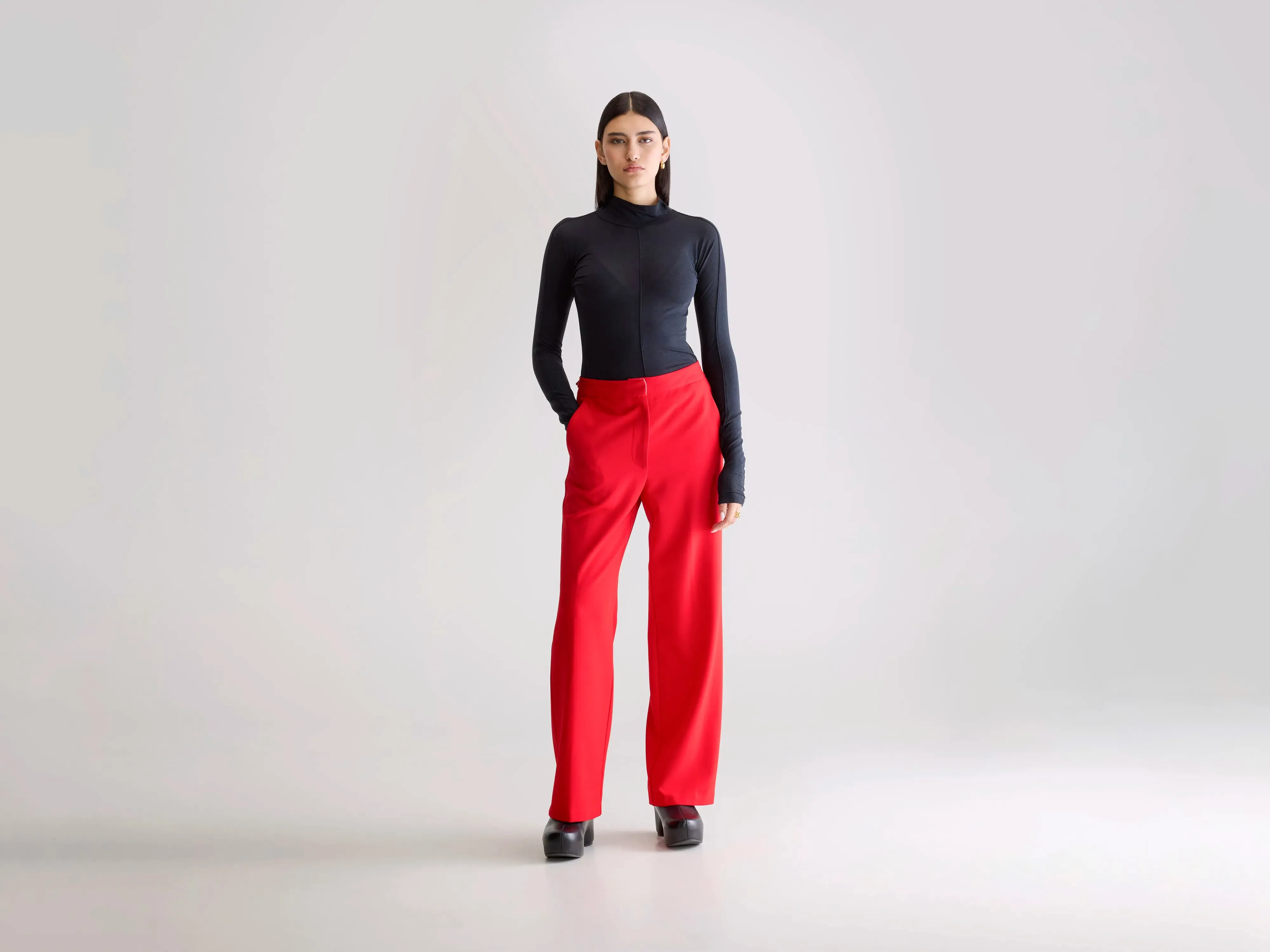 Sunrise straight trousers (252 / W / SANGUINE) sold by Bellrose