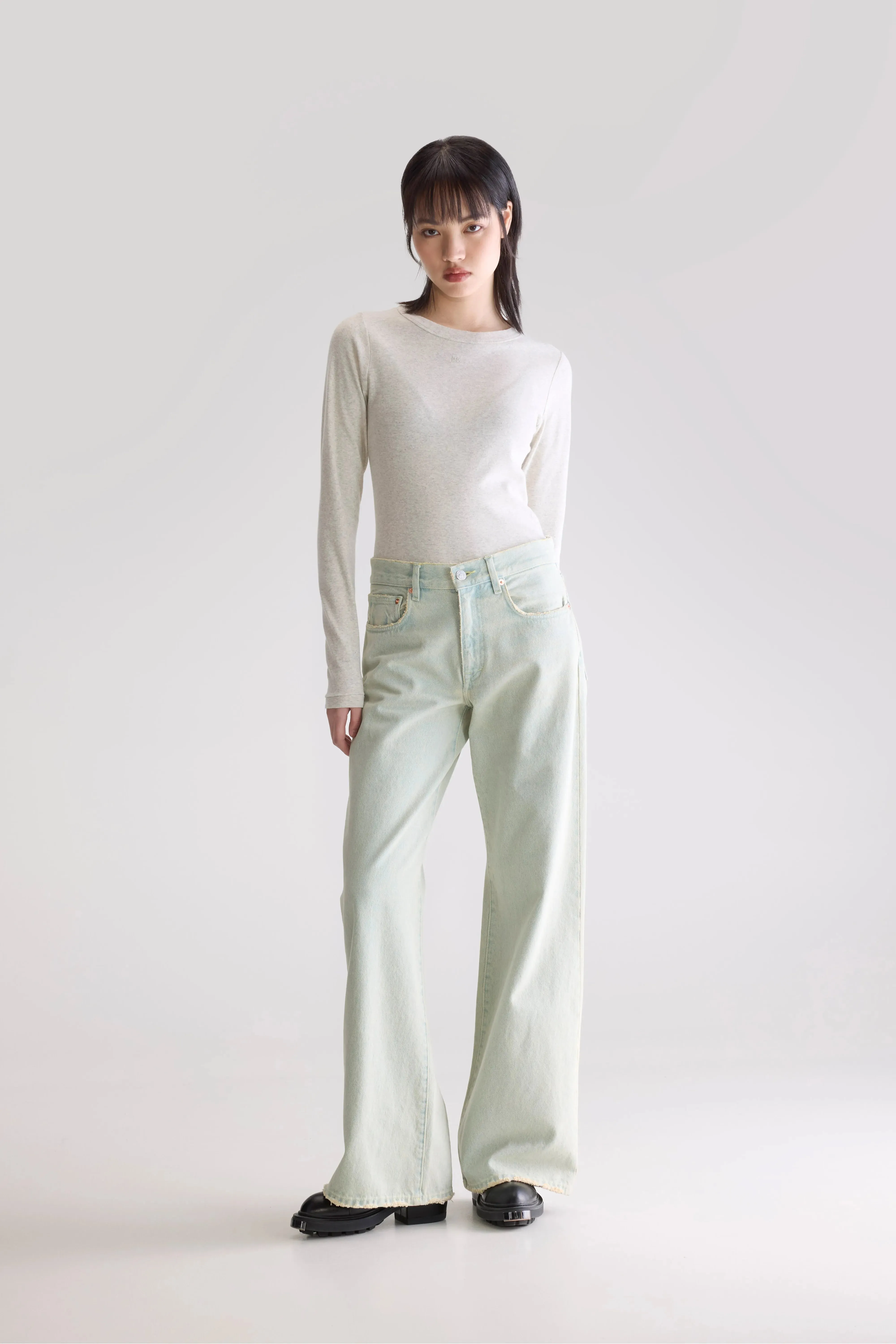 Denim N. 97 wide jeans (252 / W / DUSTY BLEACH) sold by Bellrose product image thumbnail 2