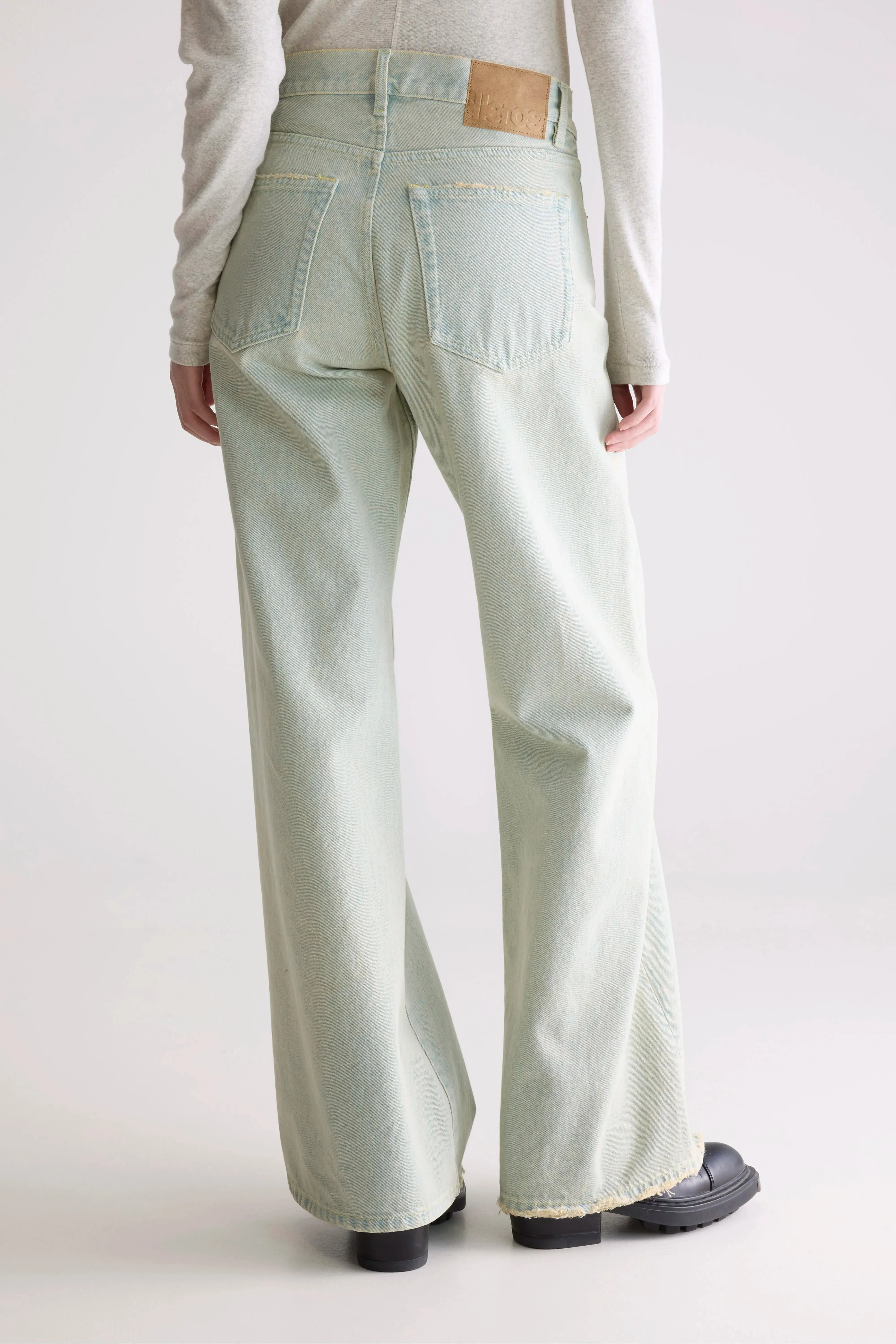 Denim N. 97 wide jeans (252 / W / DUSTY BLEACH) sold by Bellrose product image thumbnail 4