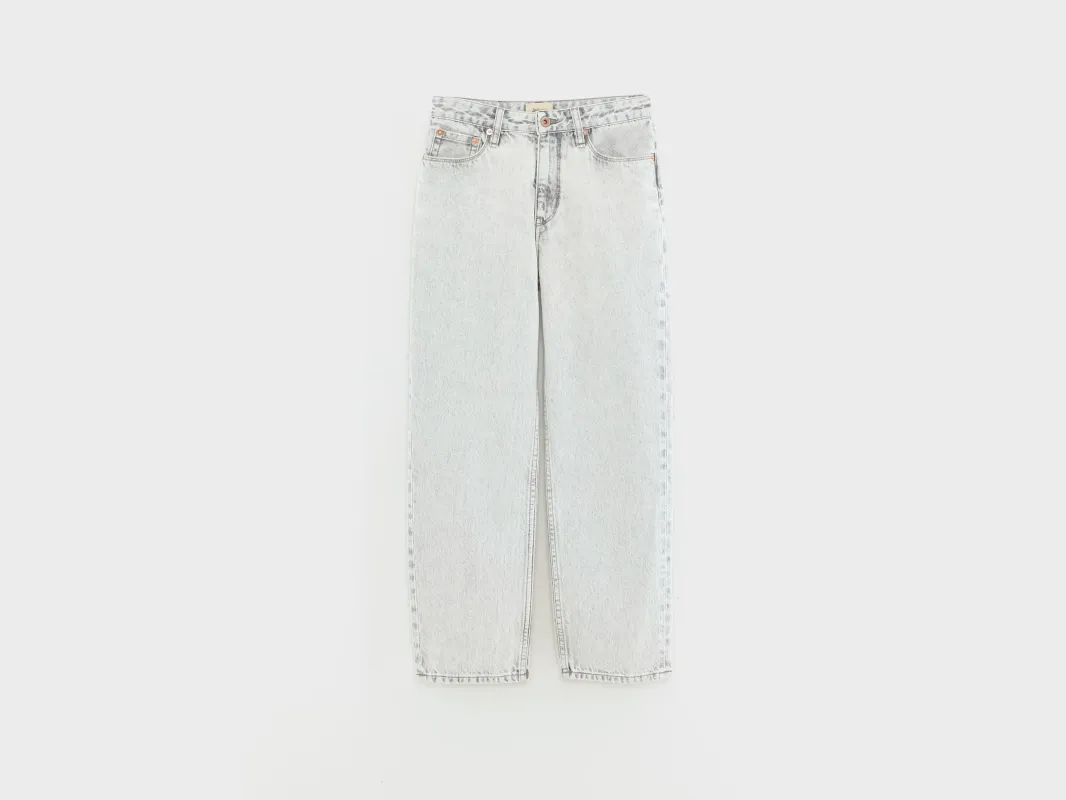Pearlie straight jeans (252 / G / GREY BLEACH) sold by Bellrose