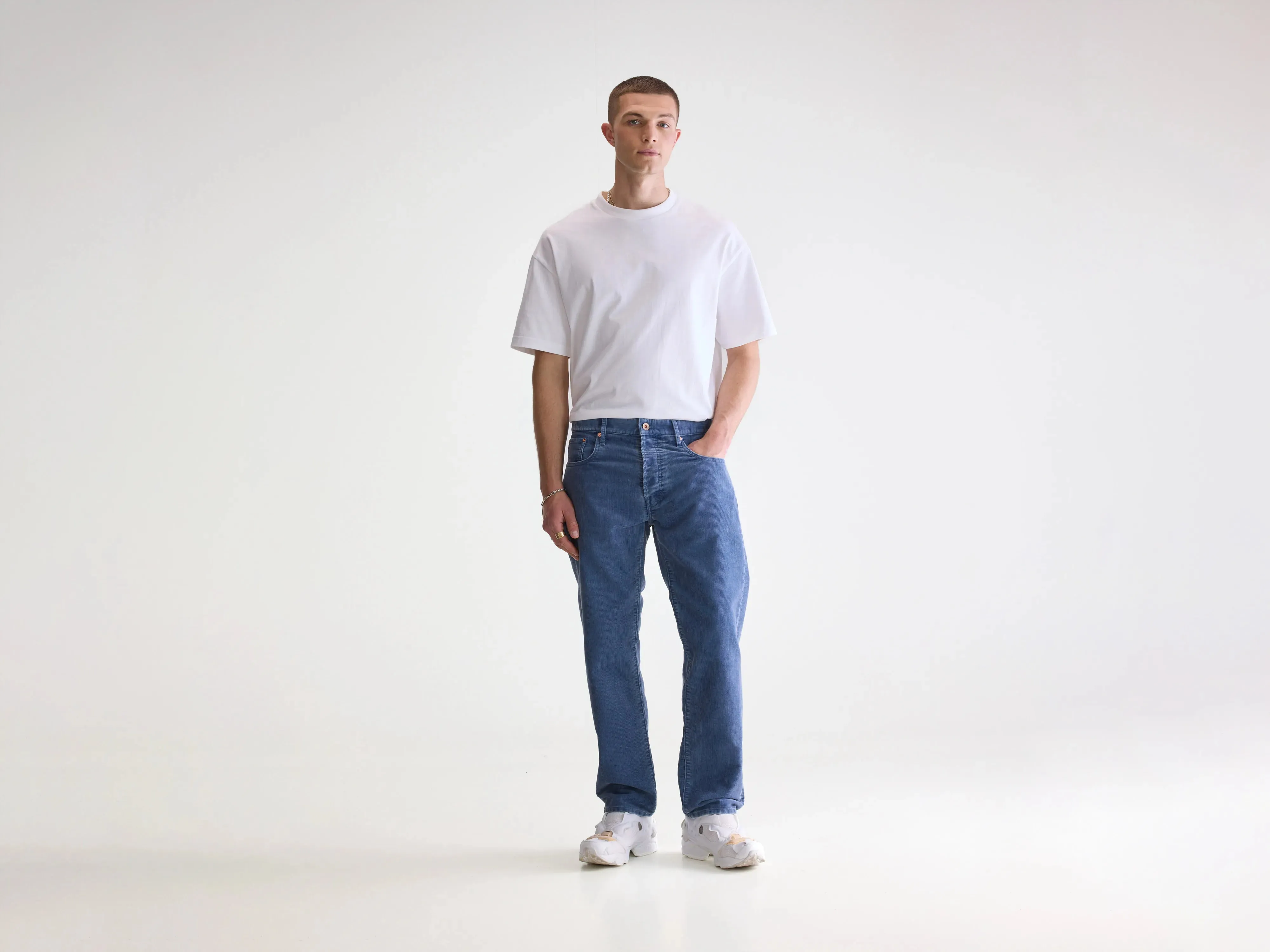 Percy relaxed trousers (252 / M / CRYSTAL) sold by Bellrose