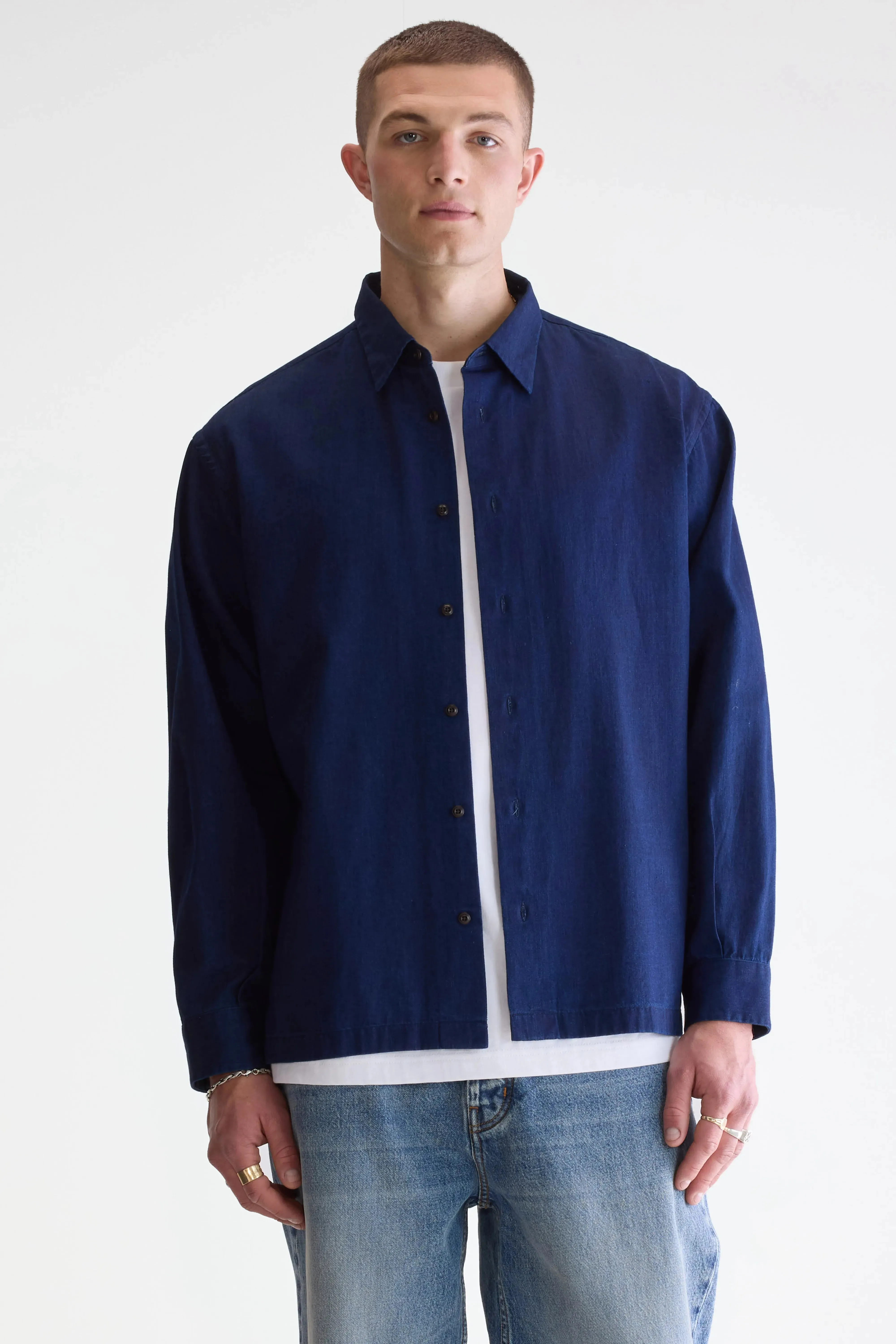 Flip relaxed shirt (252 / M / INDIGO) sold by Bellrose product image thumbnail 2