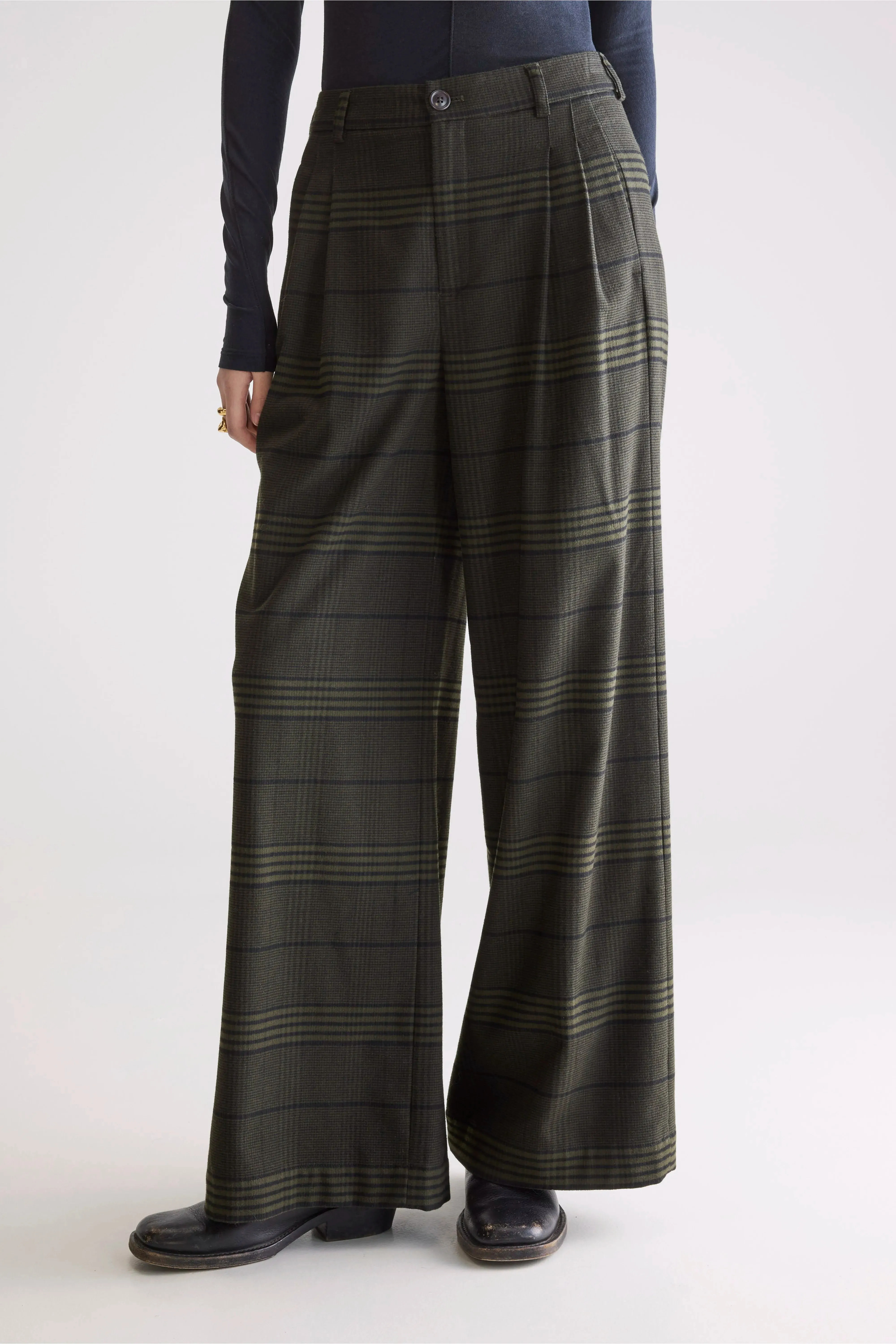 Volkert wide tailored trousers (252 / W / CHECK A) sold by Bellrose product image thumbnail 3