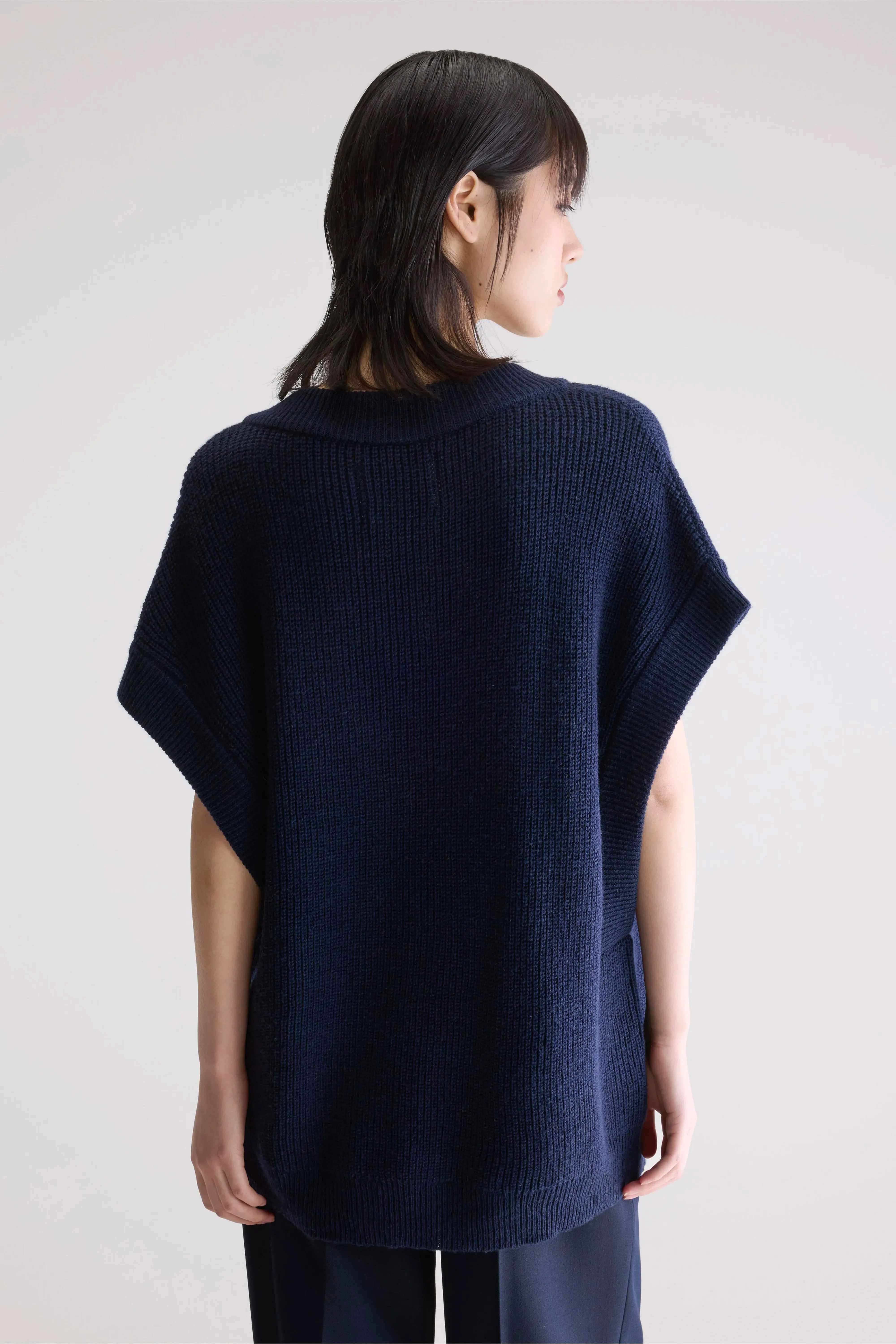 Labi sleeveless sweater (252 / W / REGAL BLUE) sold by Bellrose product image thumbnail 5