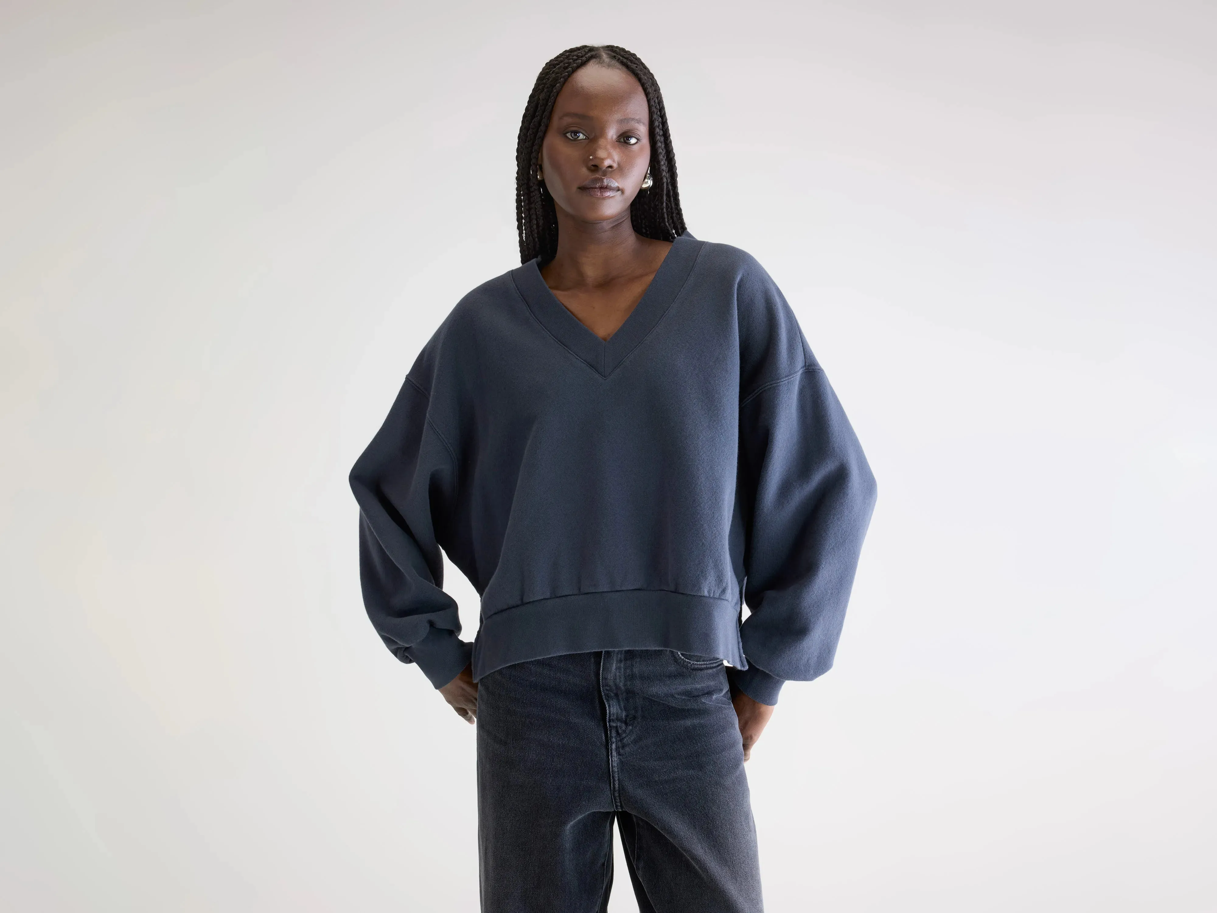 Varola v-neck sweatshirt (262 / W / NAVY) sold by Bellrose