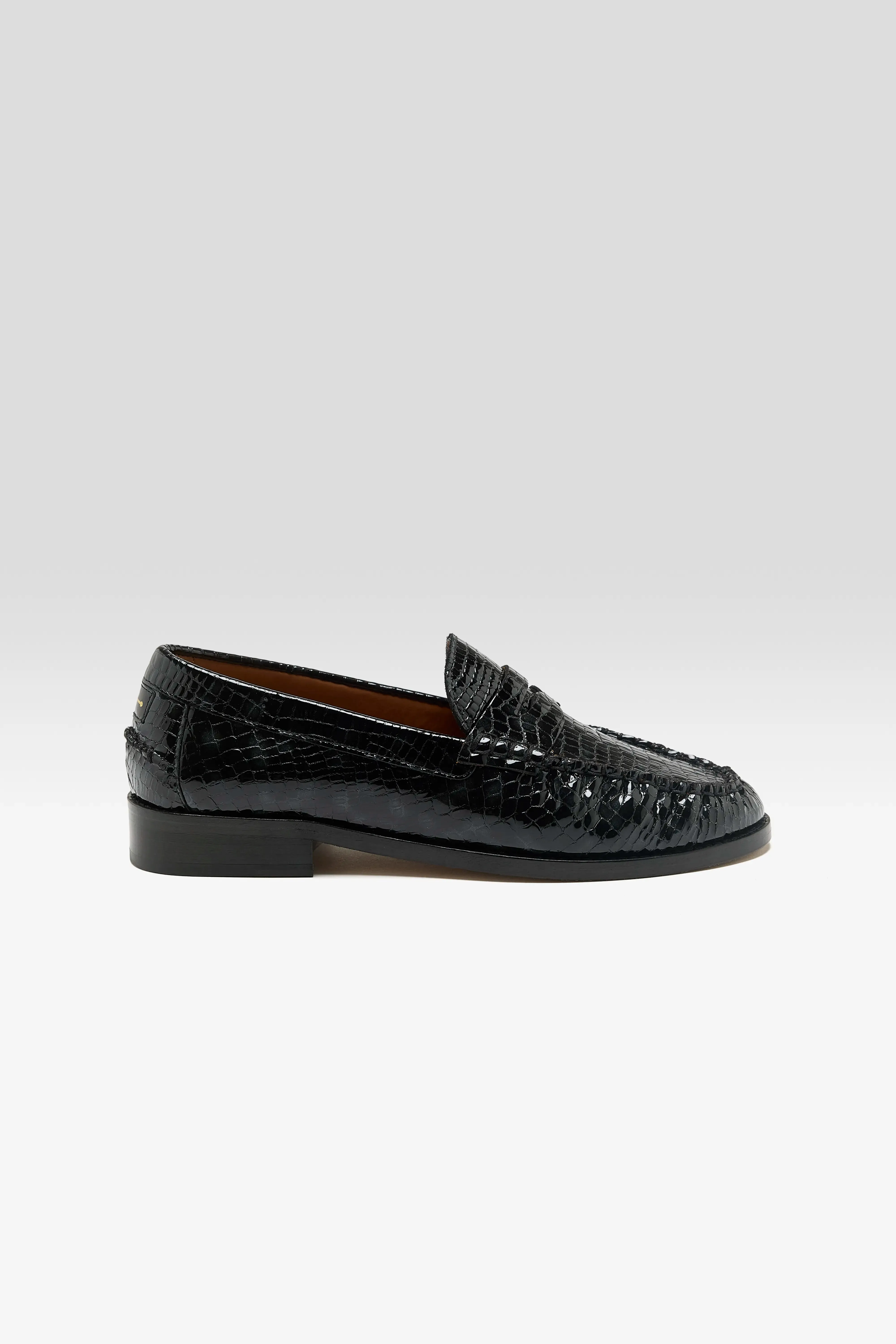 Greta Loafers (252 / W / BLACK) sold by Bellrose product image thumbnail 2