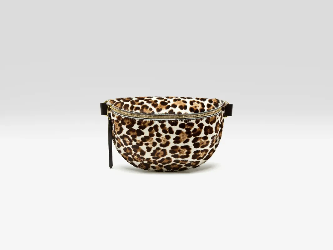 Rosie sling bag (261 / W / DISPLAY B) sold by Bellrose