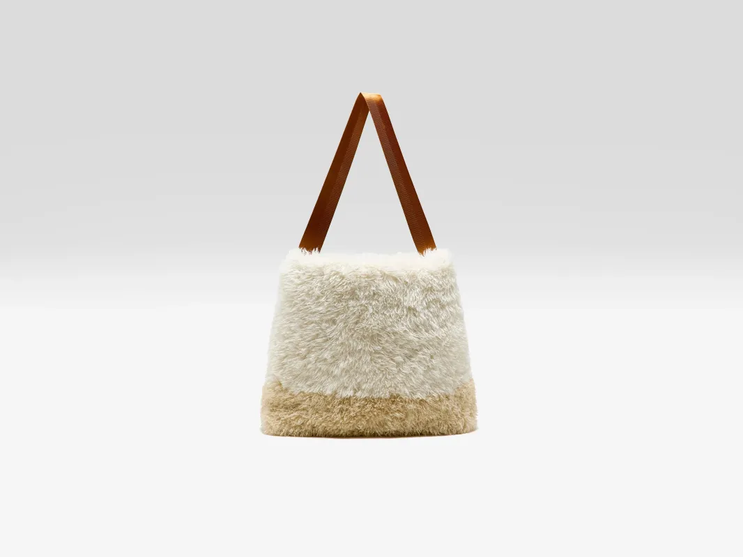 Helado shoulder bag (261 / W / LOTUS) sold by Bellrose