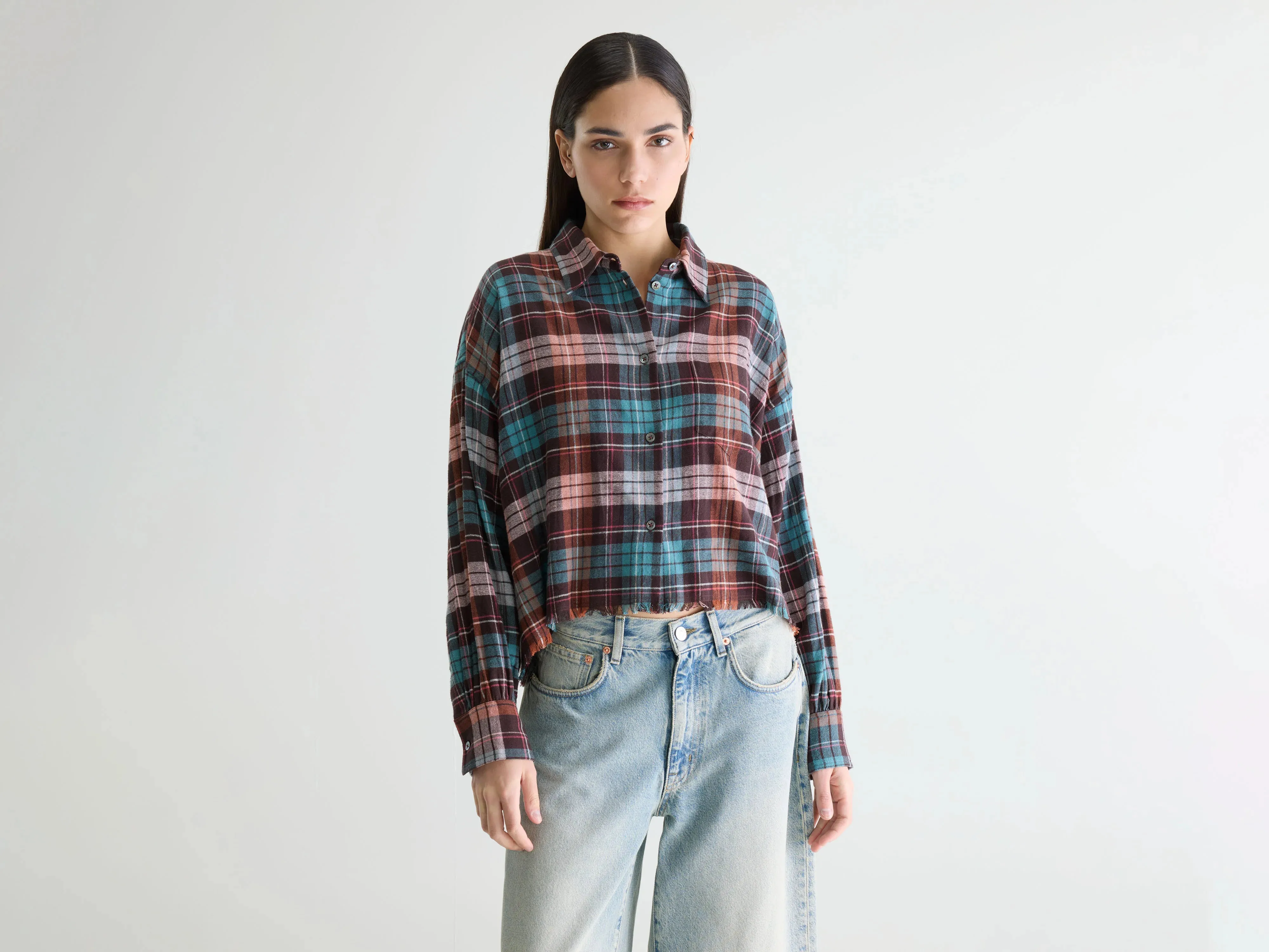 Kraft cropped shirt (261 / W / CHECK A) sold by Bellrose