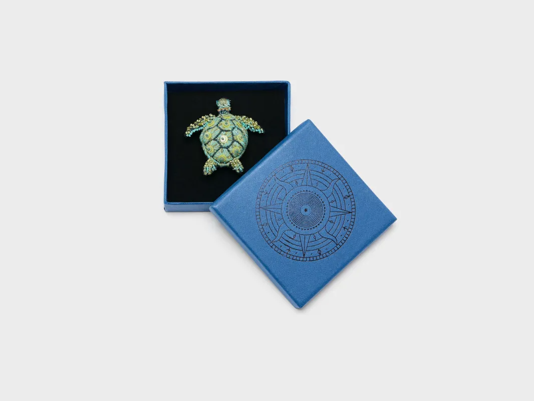 Pacific Sea Turtle Brooch Pin  (261 / W / BLUE) made by Bellrose