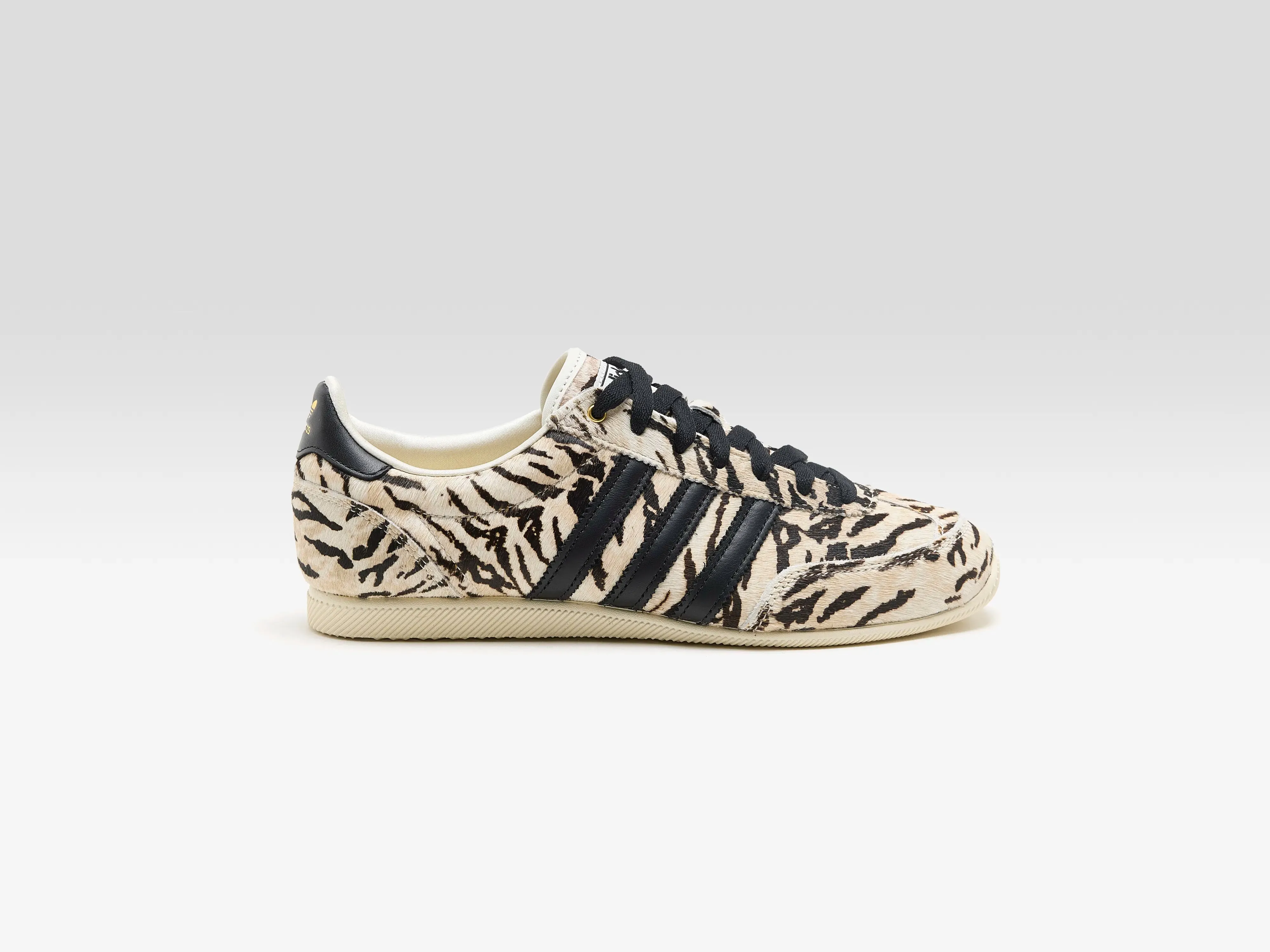 Japan for Women (261 / W / BLACK/WHITE) sold by Bellrose