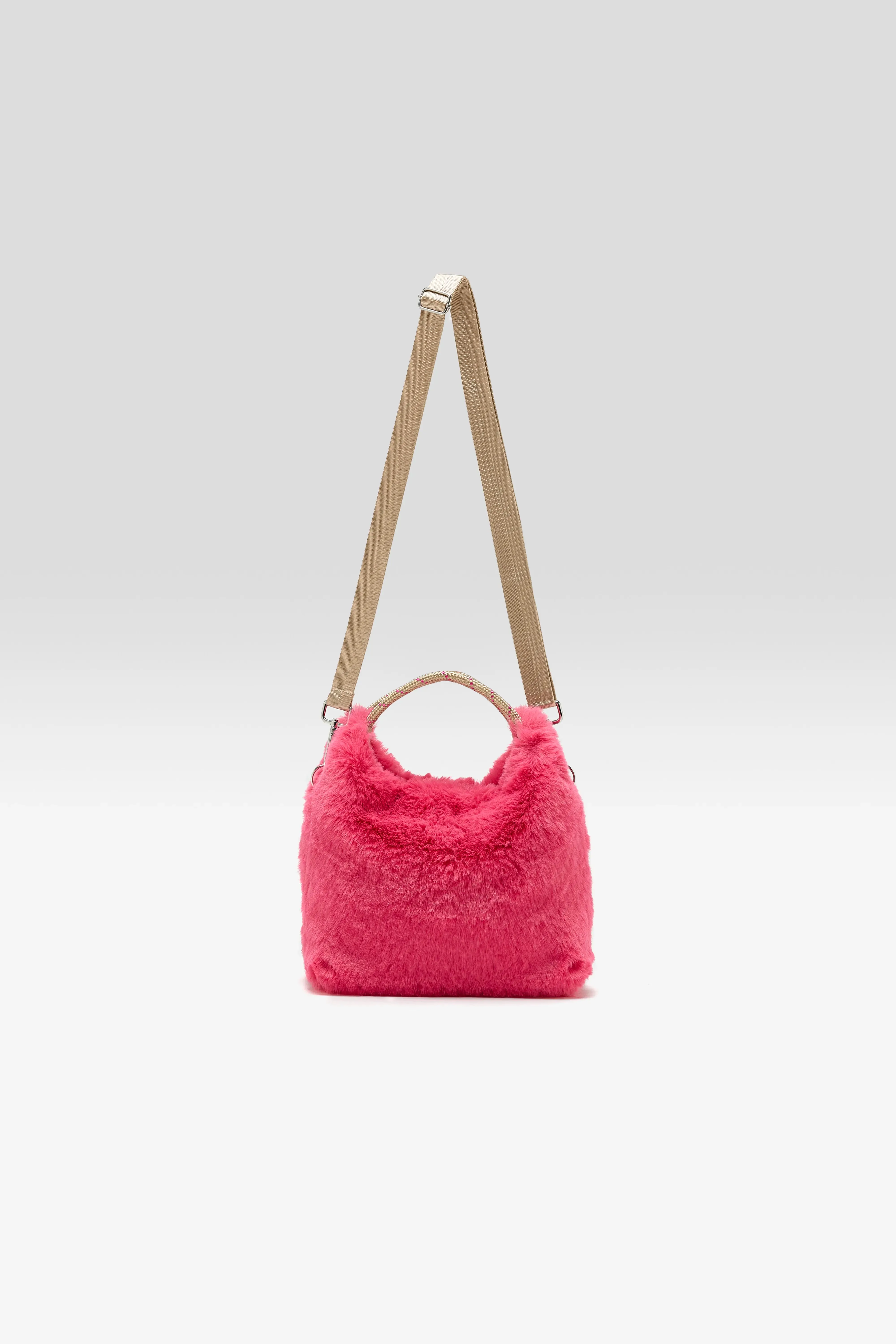 Helcro faux-fur shoulder bag (261 / W / GERANIUM) sold by Bellrose product image thumbnail 4