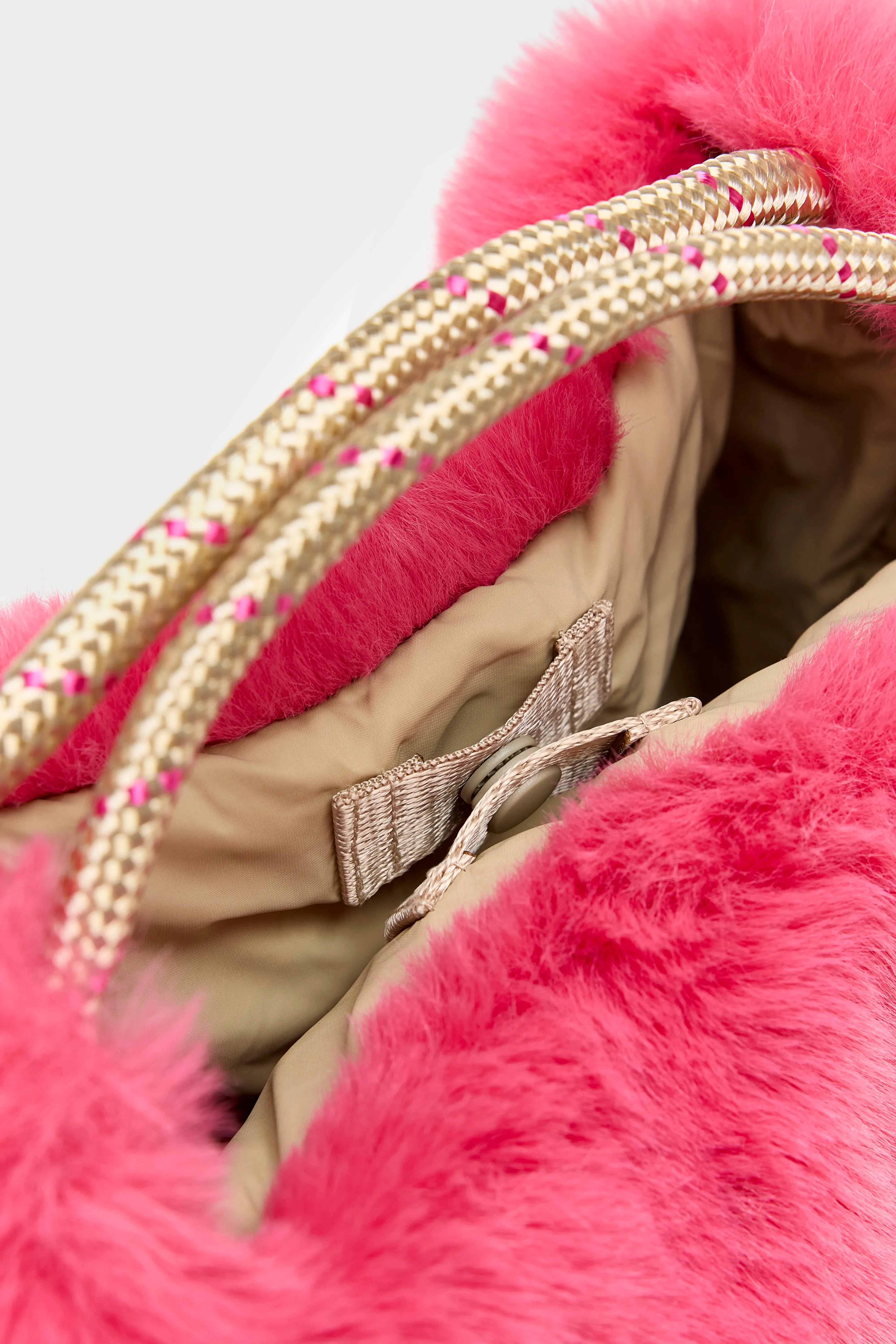 Helcro faux-fur shoulder bag (261 / W / GERANIUM) sold by Bellrose product image thumbnail 5