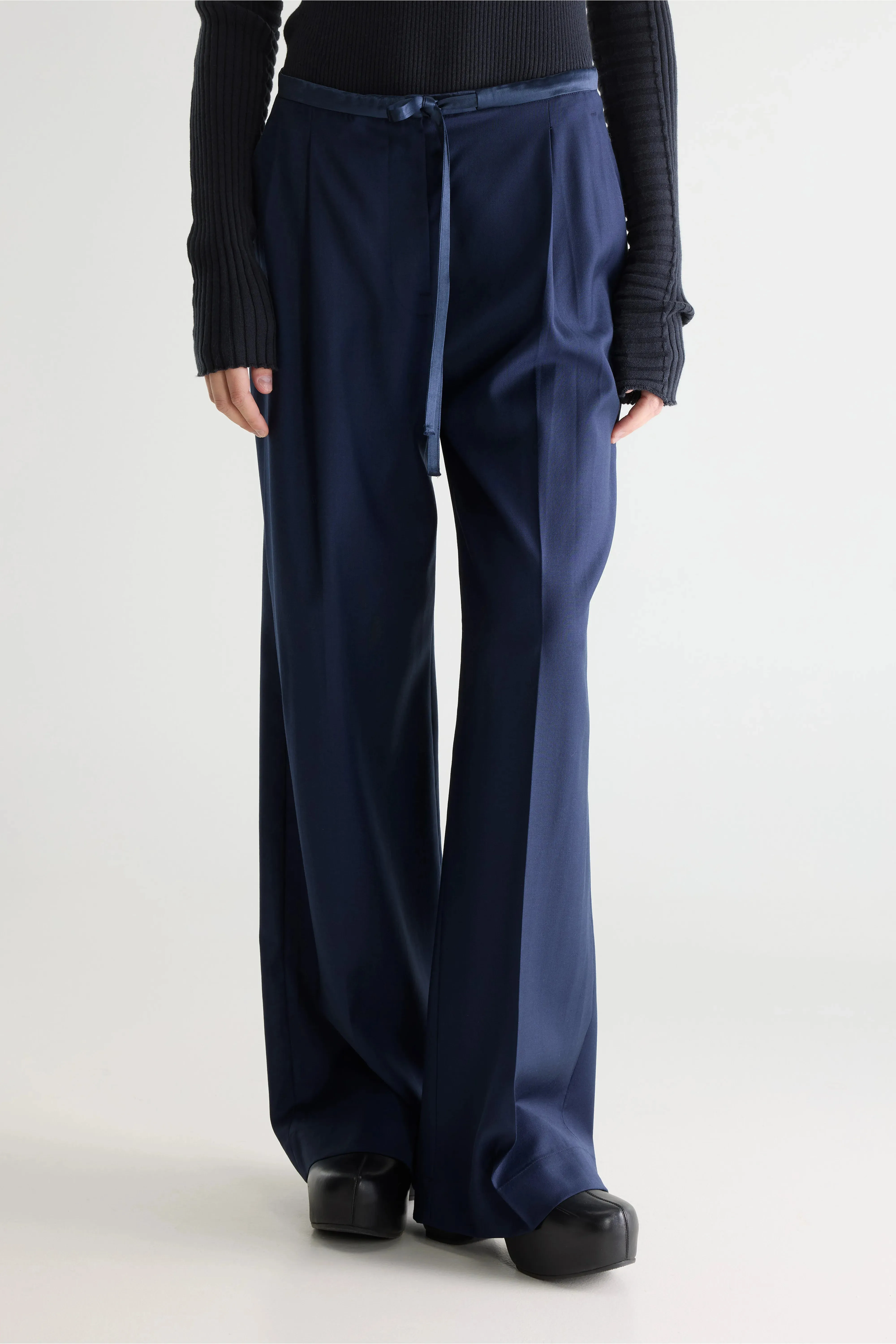Vestal regular trousers (261 / W / NAVAL) sold by Bellrose product image thumbnail 3