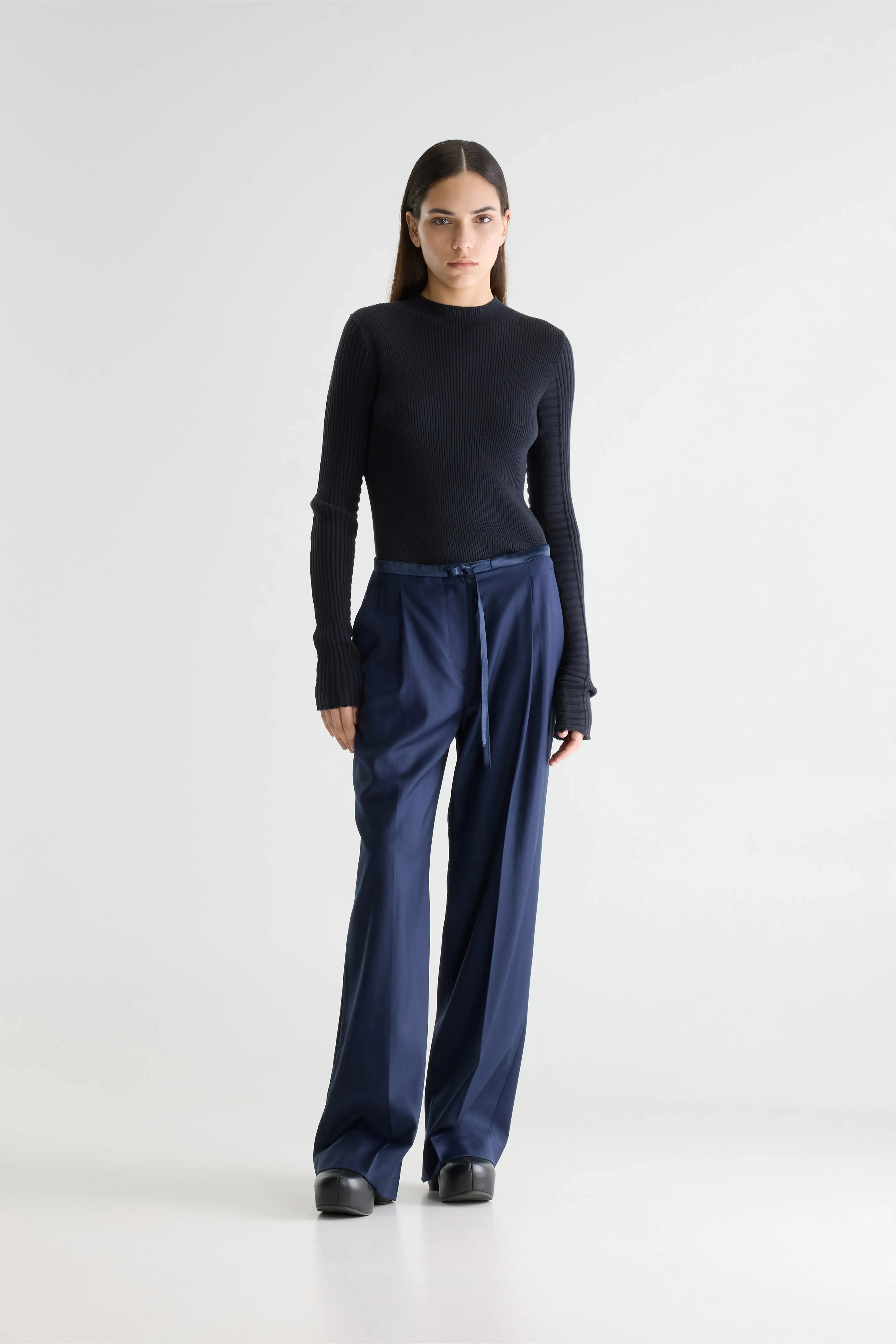 Vestal regular trousers (261 / W / NAVAL) sold by Bellrose product image thumbnail 2