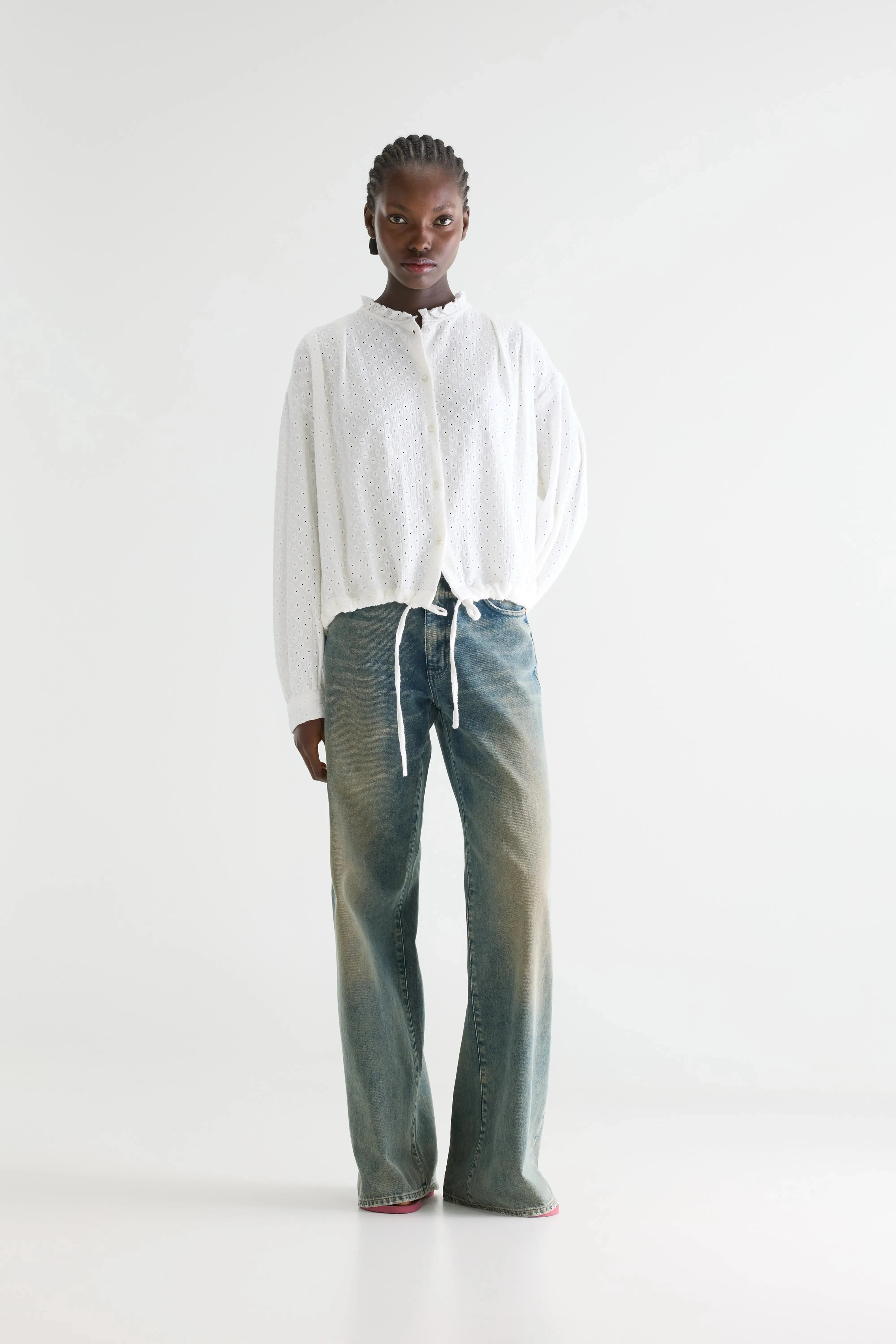 Chelsy embroidered blouse (261 / W / NATURAL) sold by Bellrose product image thumbnail 3