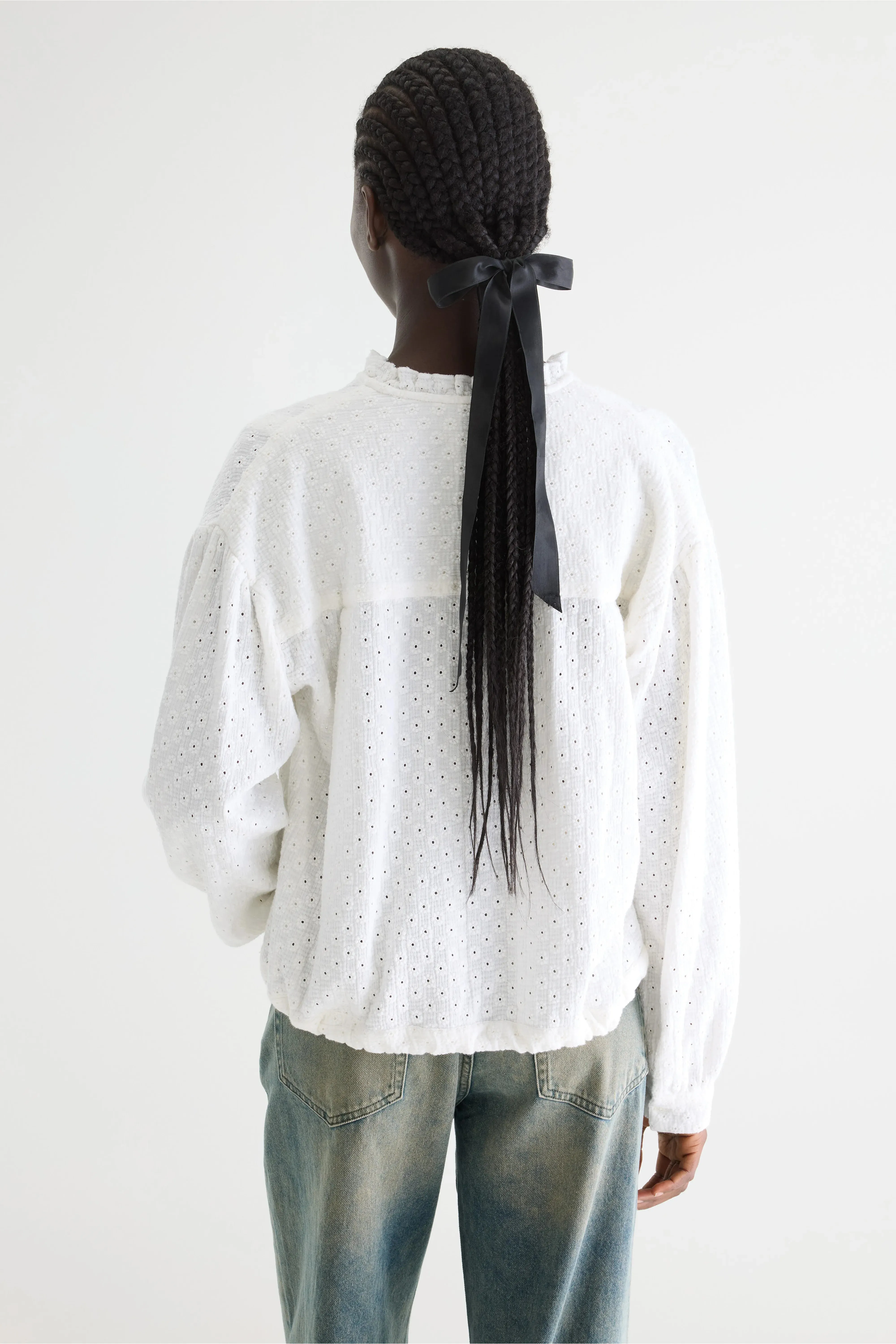 Chelsy embroidered blouse (261 / W / NATURAL) sold by Bellrose product image thumbnail 4