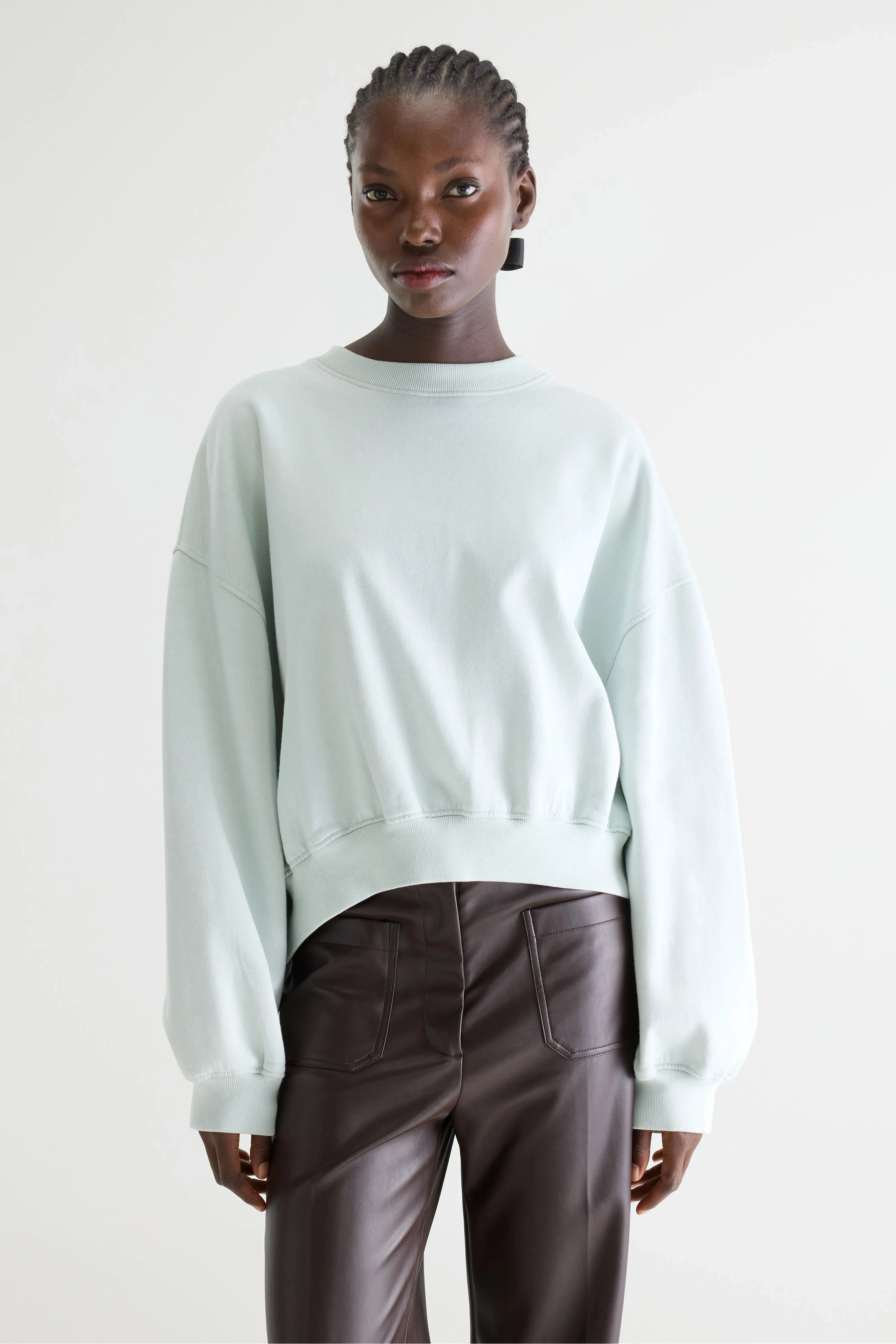 Fancy cropped crewneck sweatshirt (261 / W / AGUA VERDE) sold by Bellrose product image thumbnail 2