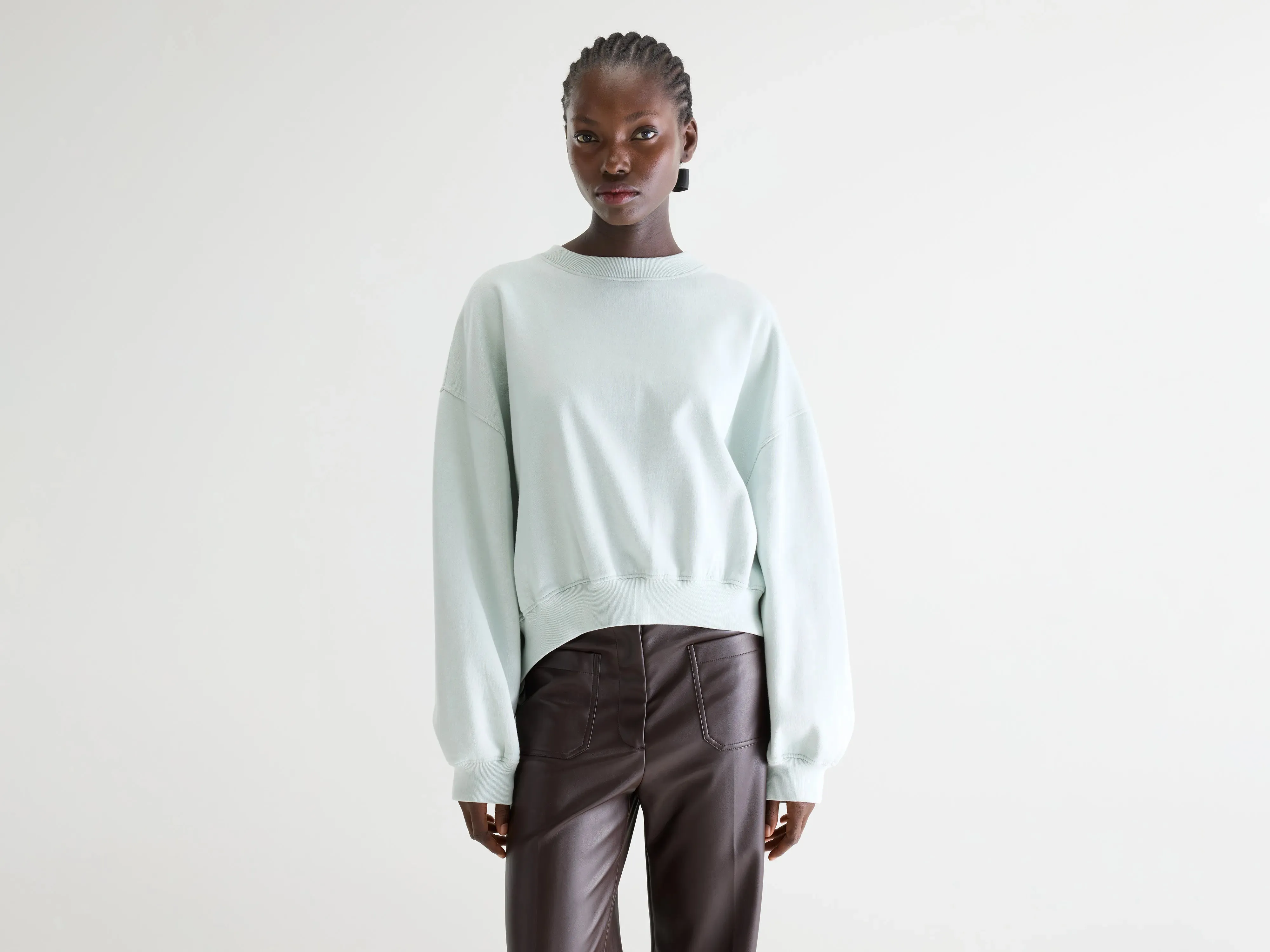 Fancy cropped crewneck sweatshirt (261 / W / AGUA VERDE) sold by Bellrose