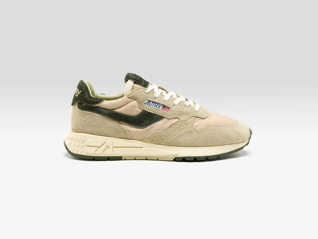 Reelwind Low for Men  (261 / M / LIGHT KHAKI) made by Bellrose