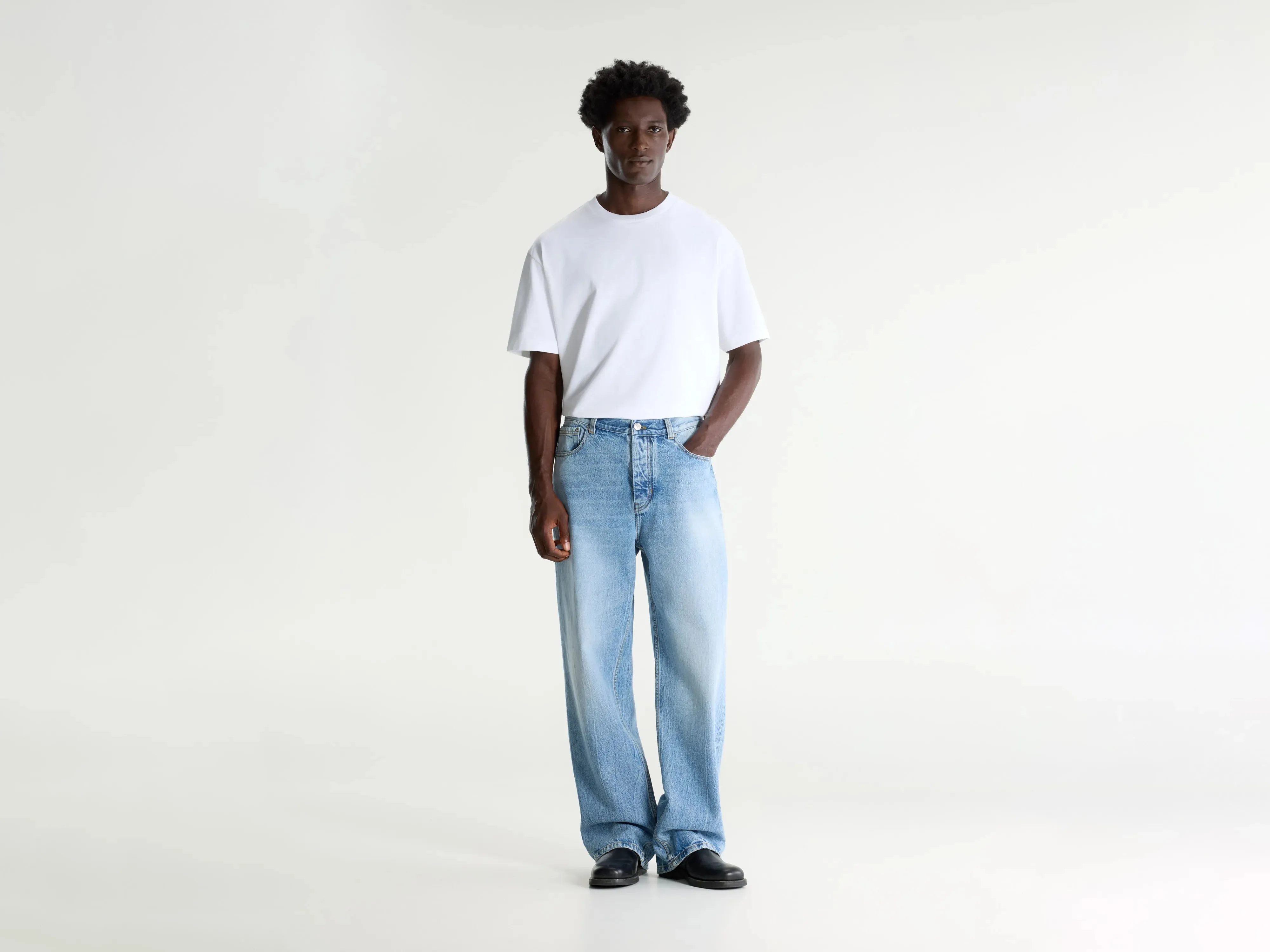 Denim N. 05 wide jeans (261 / M / VINTAGE BLUE) sold by Bellrose