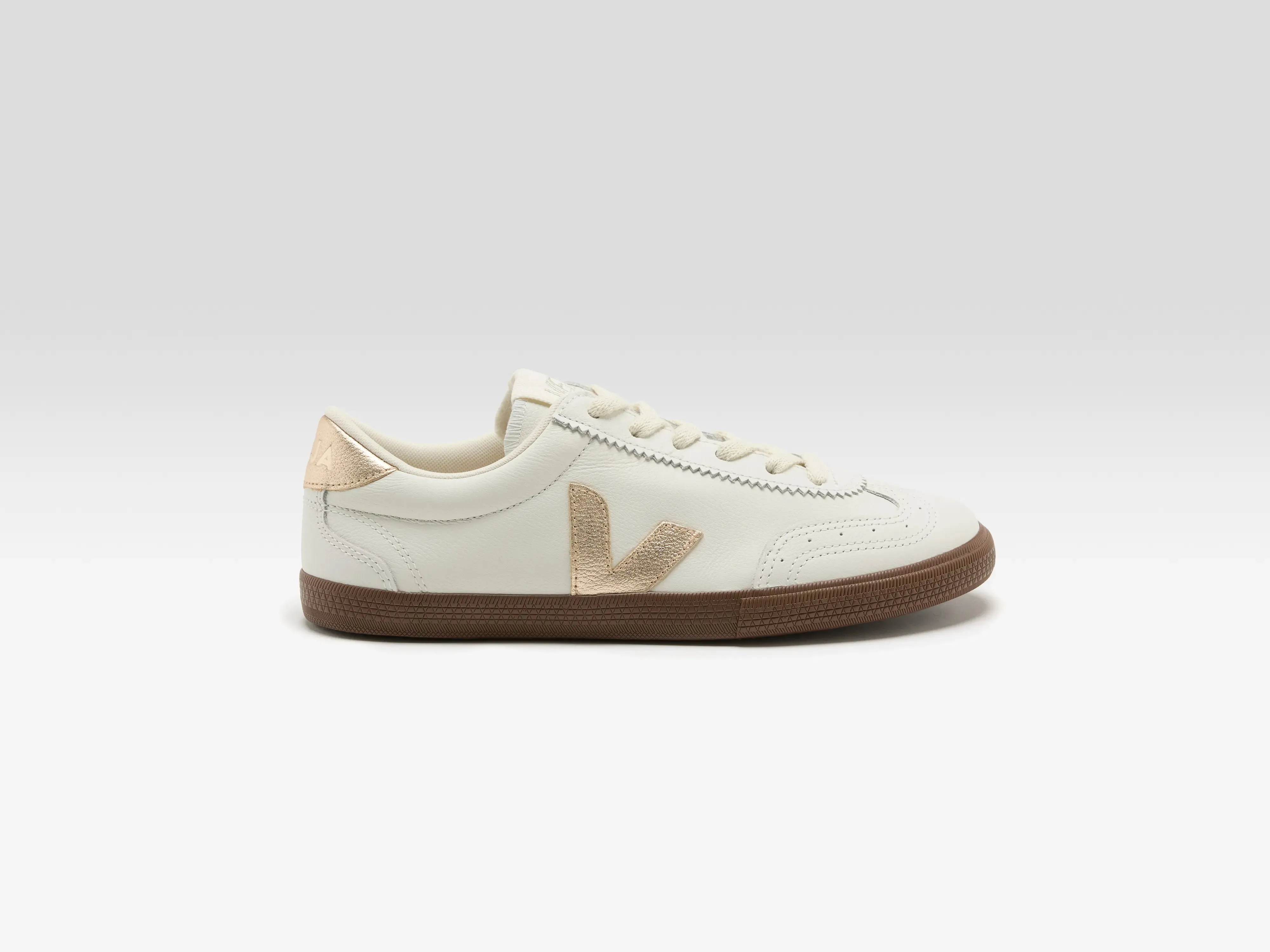 Volley O.T. Leather for Women (261 / W / WHITE) sold by Bellrose