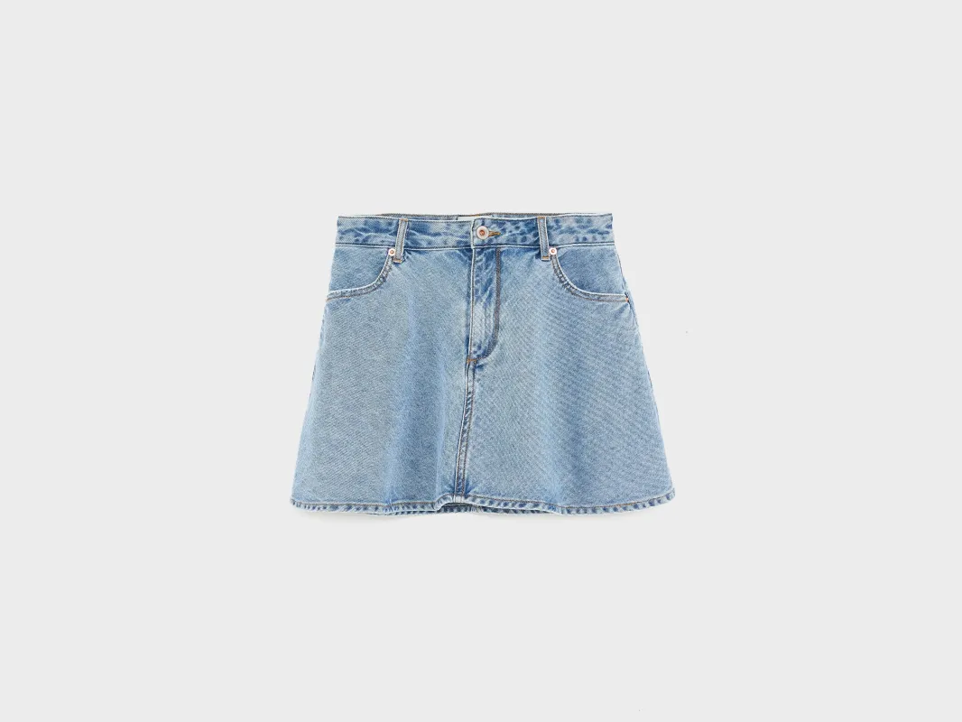 Pecan mini denim skirt (261 / G / MD BLUE BLEACH) made by Bellerose