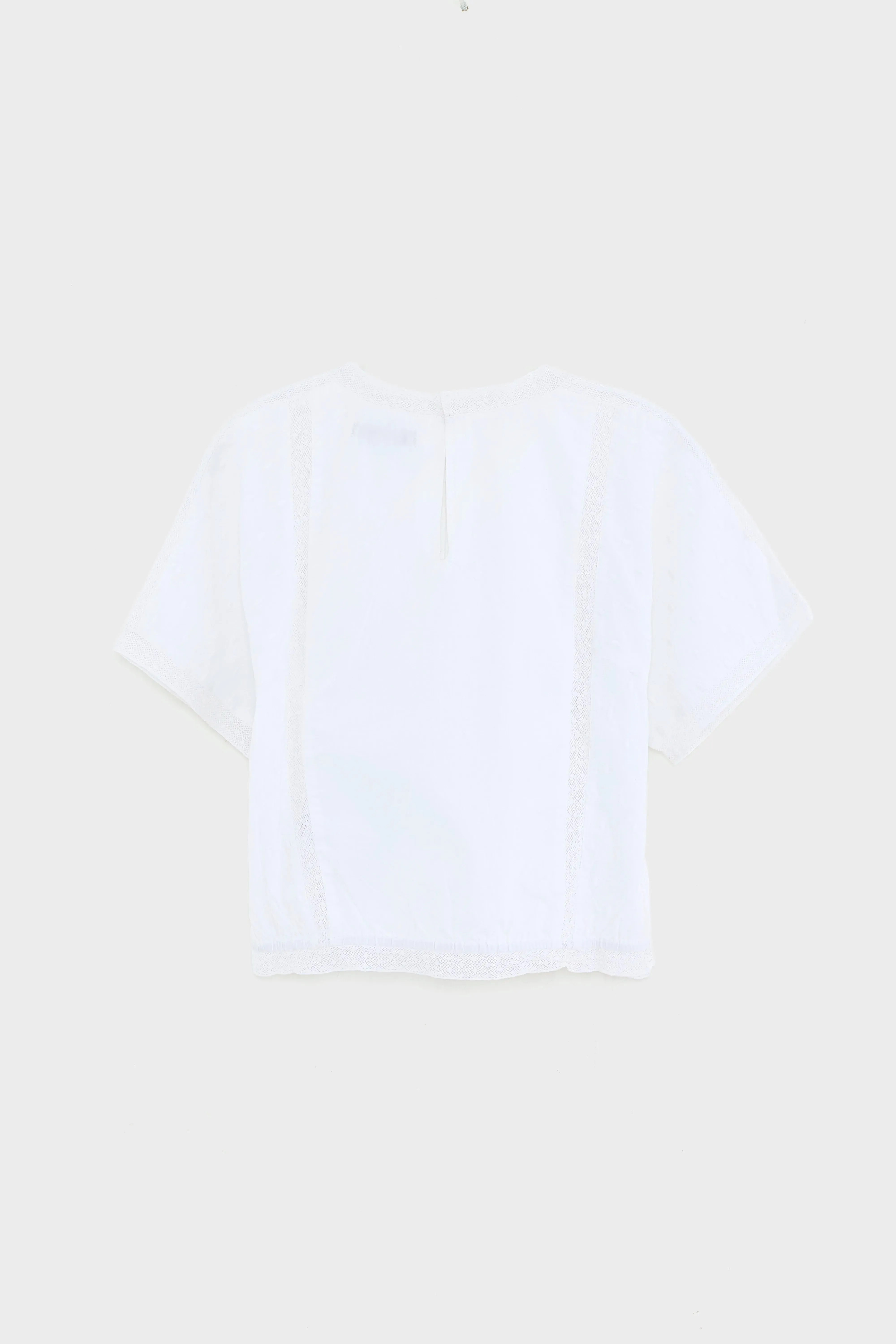 Hyacin cropped blouse (261 / G / WHITE) sold by Bellrose product image thumbnail 3